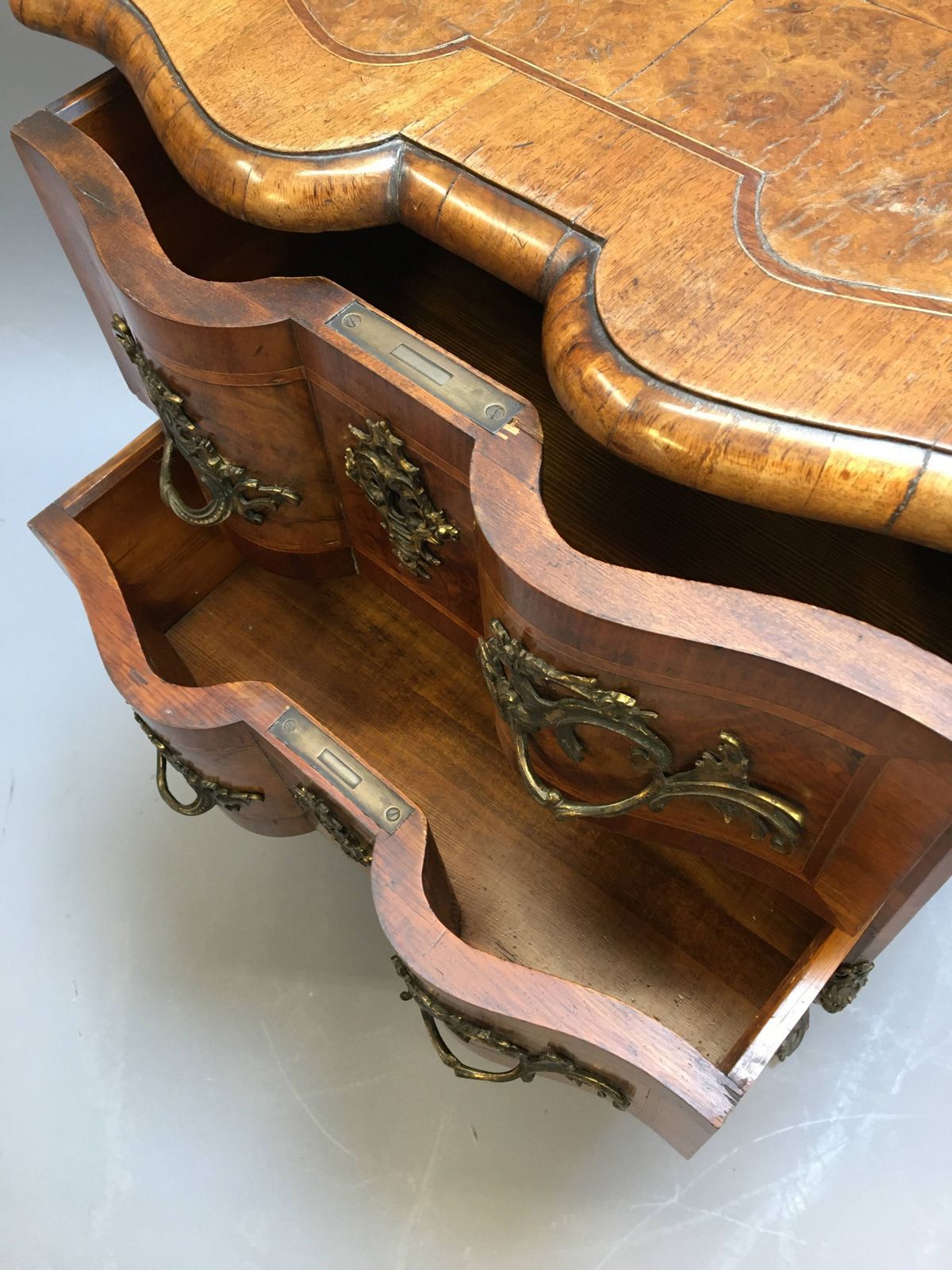 920.0 C19th Small Walnut Commode Chest Of Drawers photo