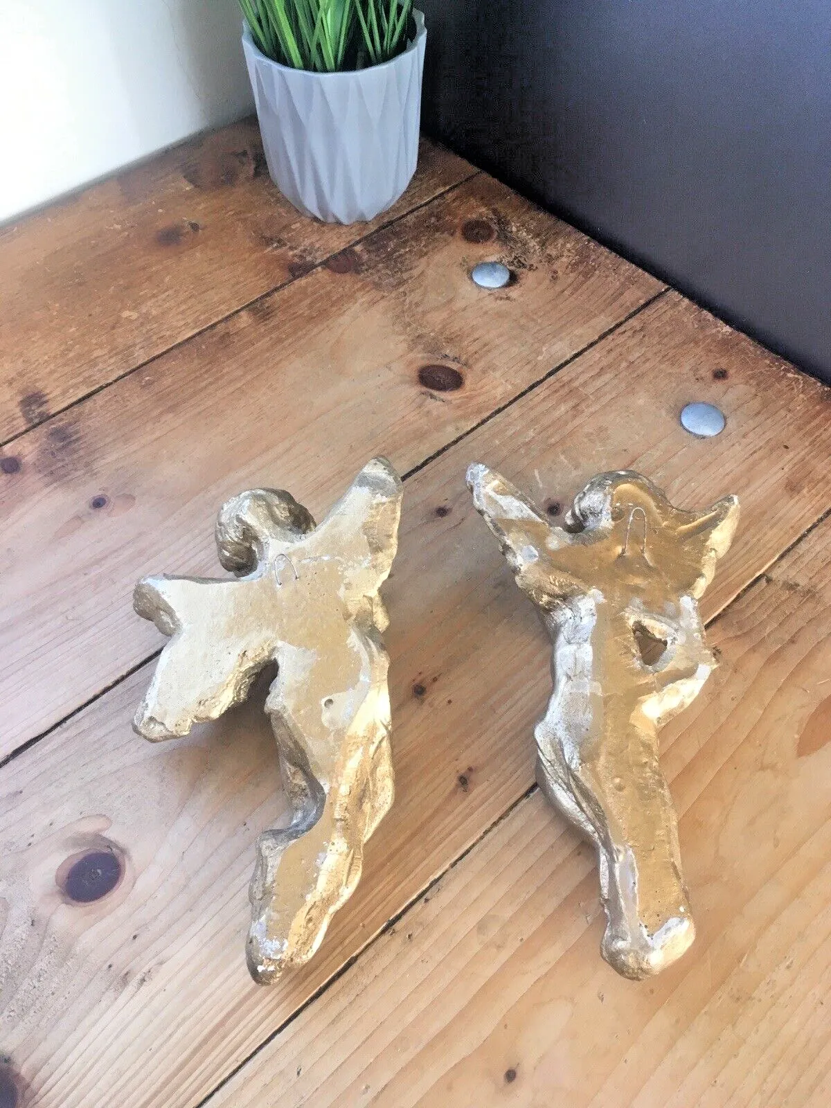 Pair Of Gold Chalkware Plaster Neoclassical Cupid Angels Cherubs Playing Music photo vinterior