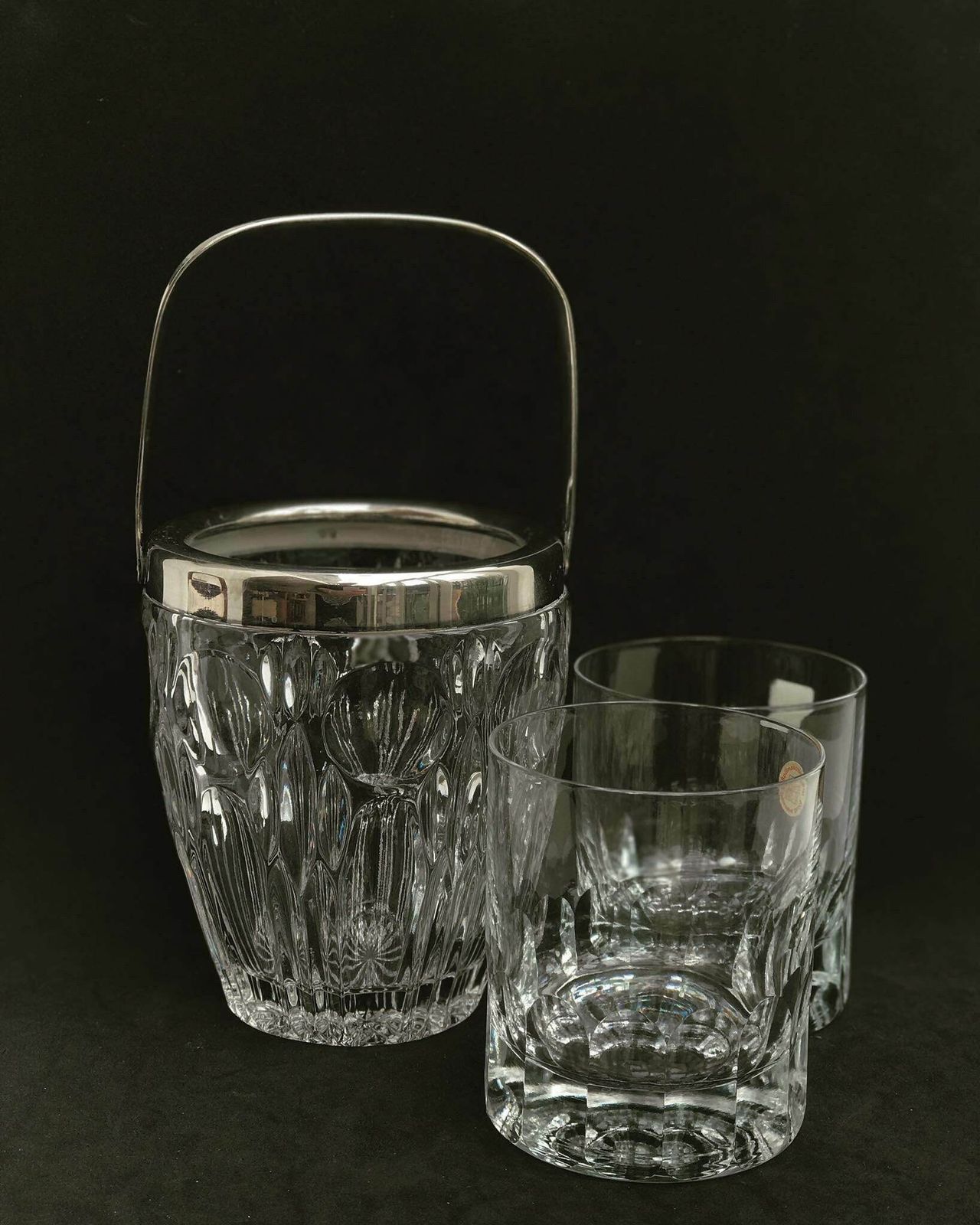 Whiskyglassenset Van 2 Zware Kristallen Geslepen Glazen En Ijsemmer – Vintage Barset Voor Whisky, Bourbon En Sterkedrank photo furniture