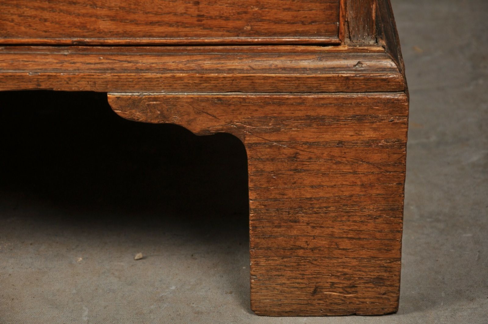 18th Century Oak Chest Of Drawers photo 1800.0