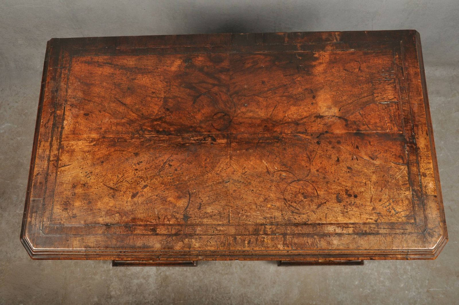 photo buy Important Early 18th Century Walnut Kneehole Desk