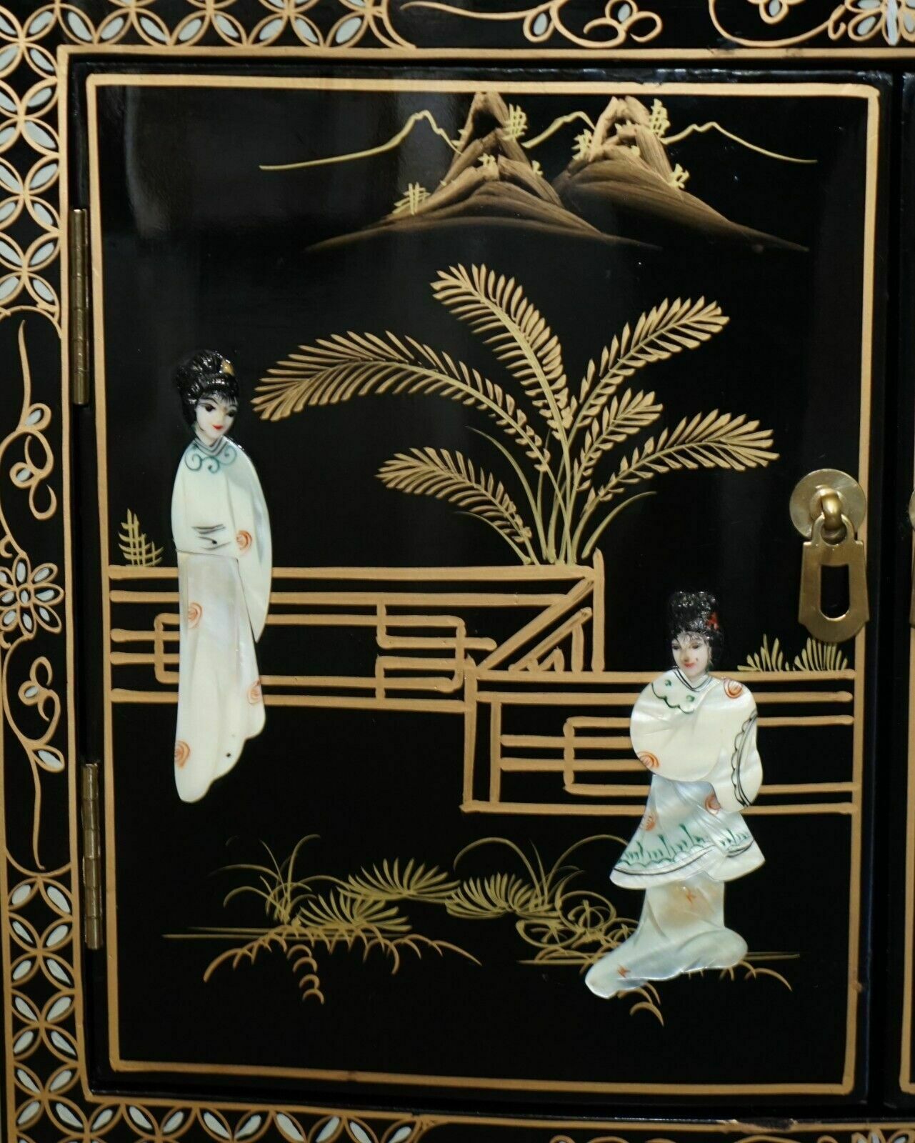 photo furniture Decorative Chinese Chinoiserie Geisha Girls Lacquer Side Cabinet Soapstone