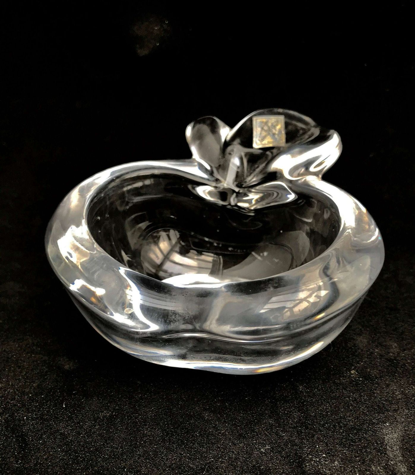 Appelschaal Van Zwaar Kristal – Art Vannes France – Kunstglas Presse Papier – Helder Kristal – Mid Century – Ashtray