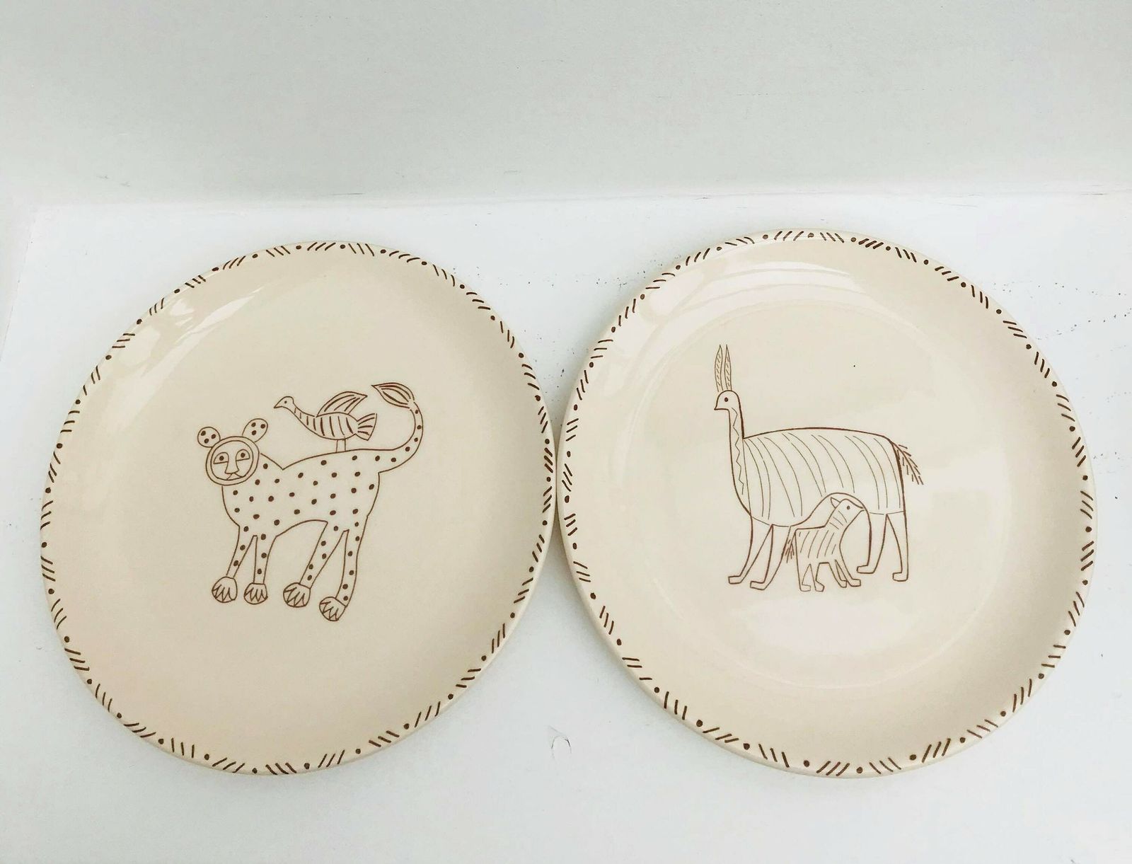 photo for sale Decorative Dishes Hand Painted Animal Naif Llama Guepard Child Decoration Pair Of Plates Uniques