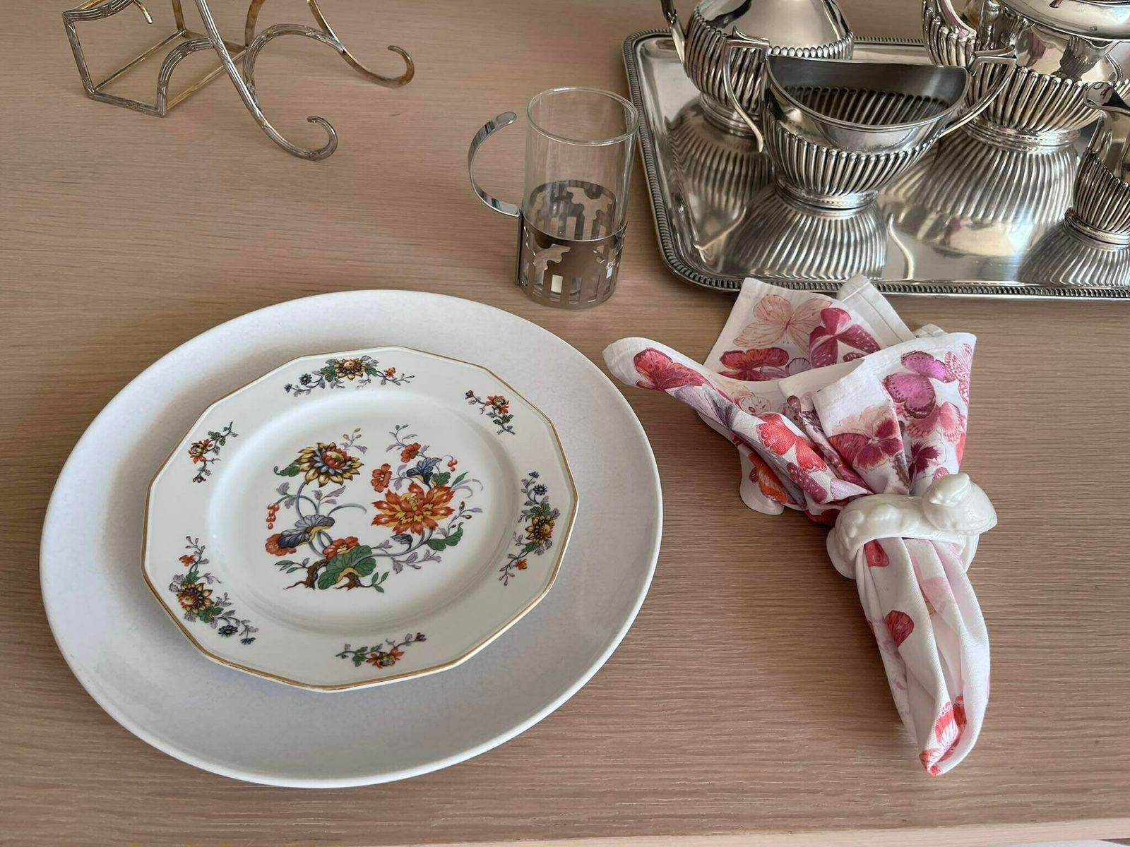 Porcelain Dessert/Cake/Butter Bread Floral Plates Set Of 10, 1940s Porcelain De Boudour Cerabel Belgium Wedding Gift Illustration Gold Rim photo for sale