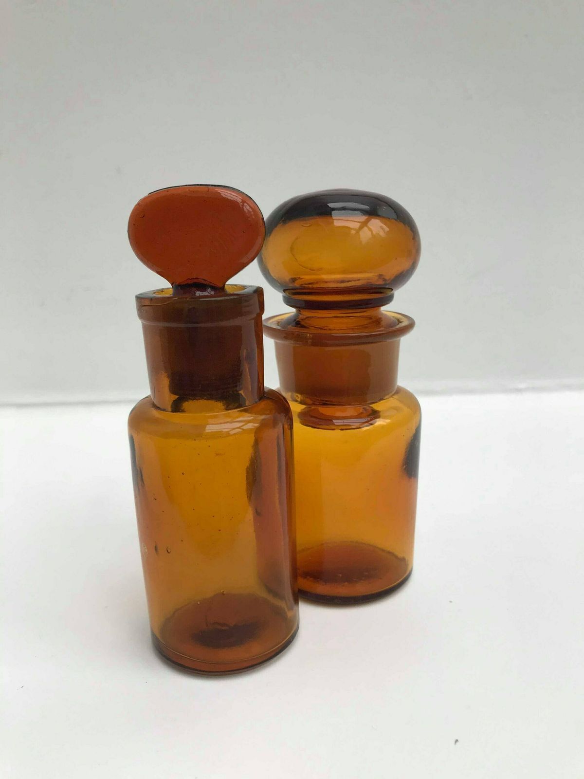 Apothekersflesjes Antiek Bruin Barnsteenglas – Set Van 2 – Apotheek, Medisch, Badkamerdecoratie, Verzamelobject photo 138.0