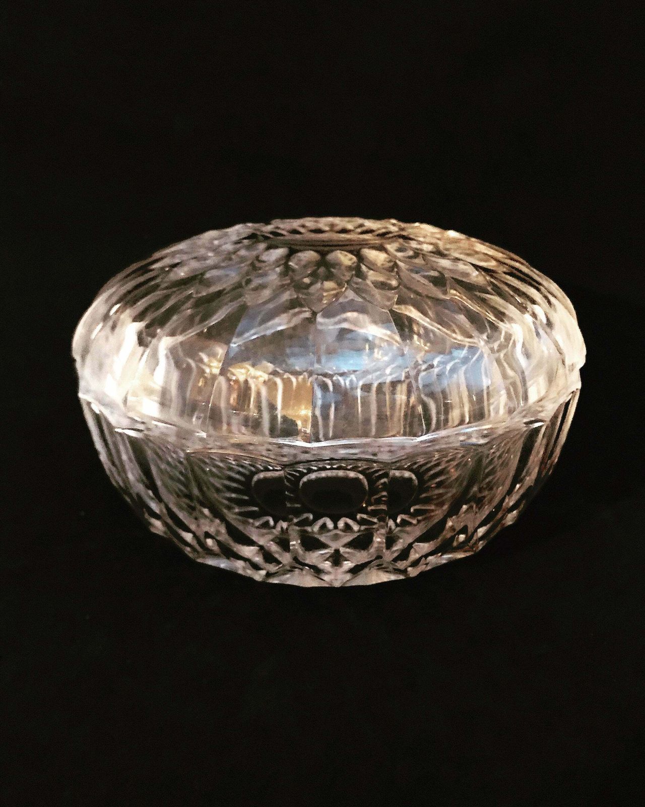 Bonbonnière Met Deksel Val Saint Lambert – Geslepen Kristal, Zwaar – Mid Century – Art Glass