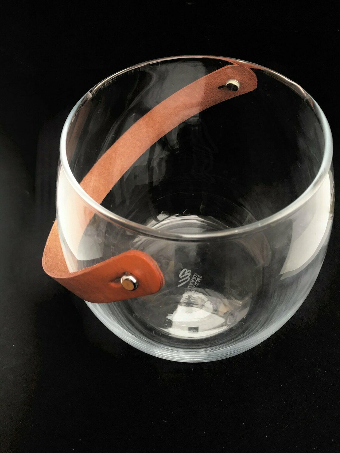 Holmegaard Glazen Ijsemmer En 2 Cocktailglazen Met Roerstaafjes – Bardecoratie Met Tropische Vruchten photo for sale