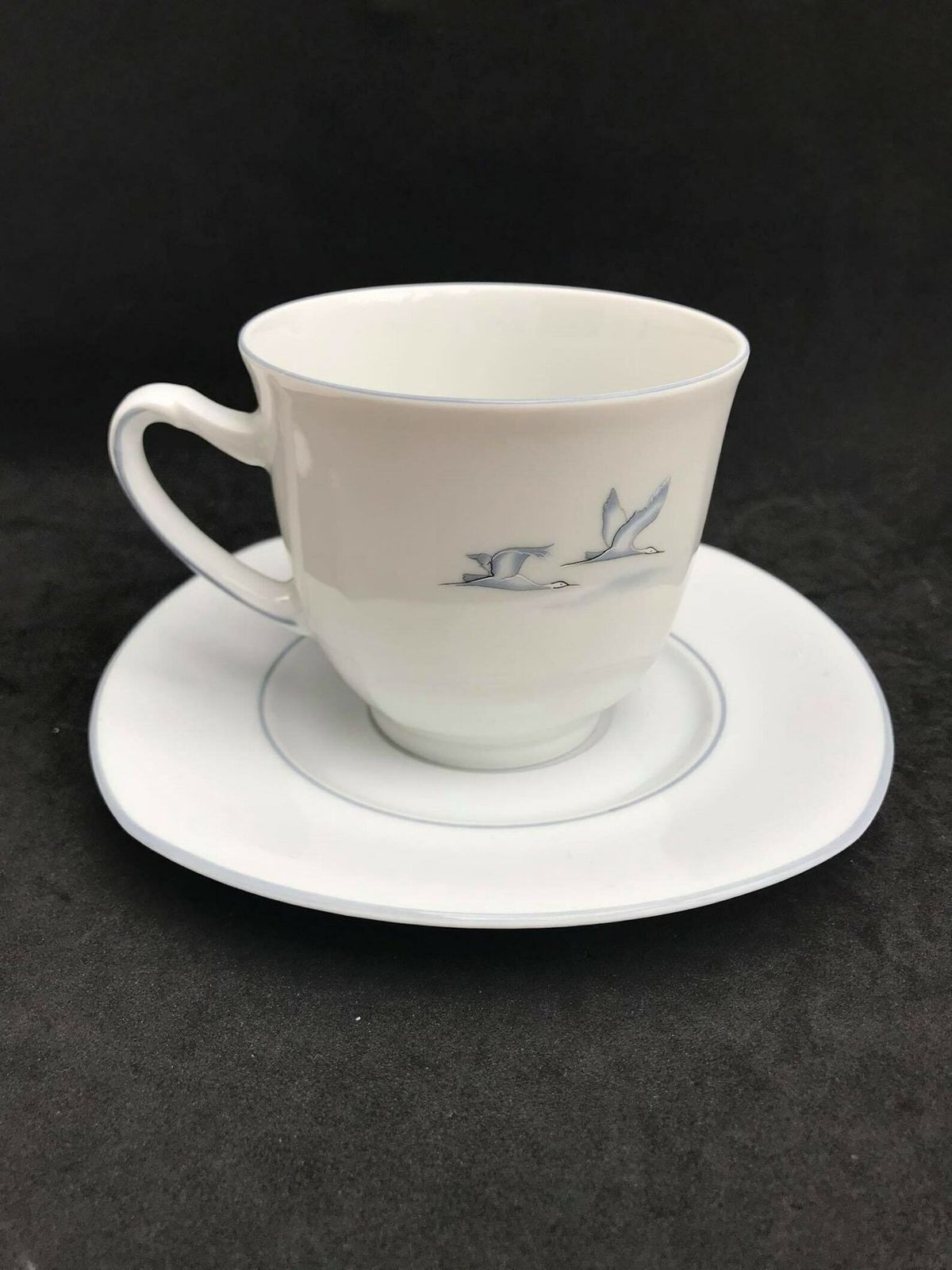 Tea Coffee Cups And Saucers Set 8 Porcelain Winterling Spülmaschinenfest Bavaria Vintage Rare Replacemnt Birds Beachside Coast Kitchen photo furniture
