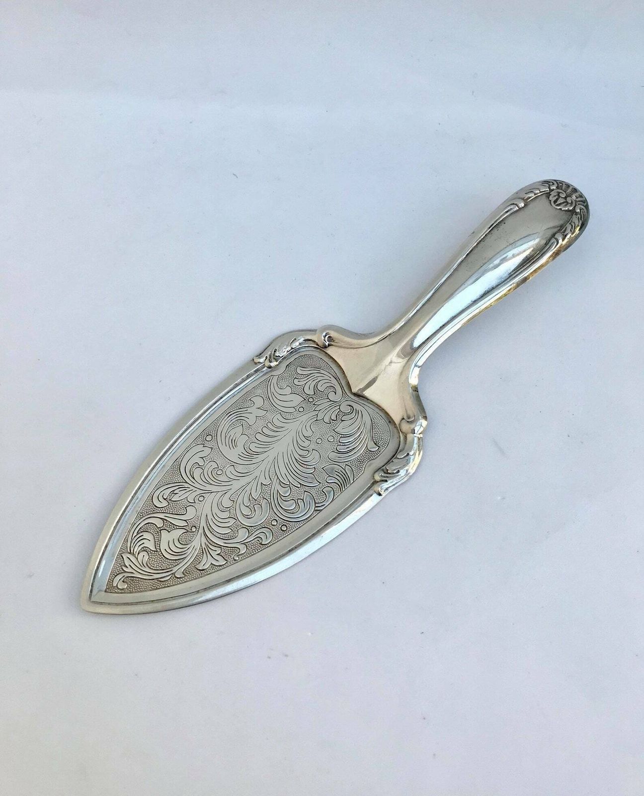 Taartschep Voor Bruiloft – Vintage Bestek Met Neoklassiek Ontwerp, Cadeau Voor De Bruid photo Woonaccessoires