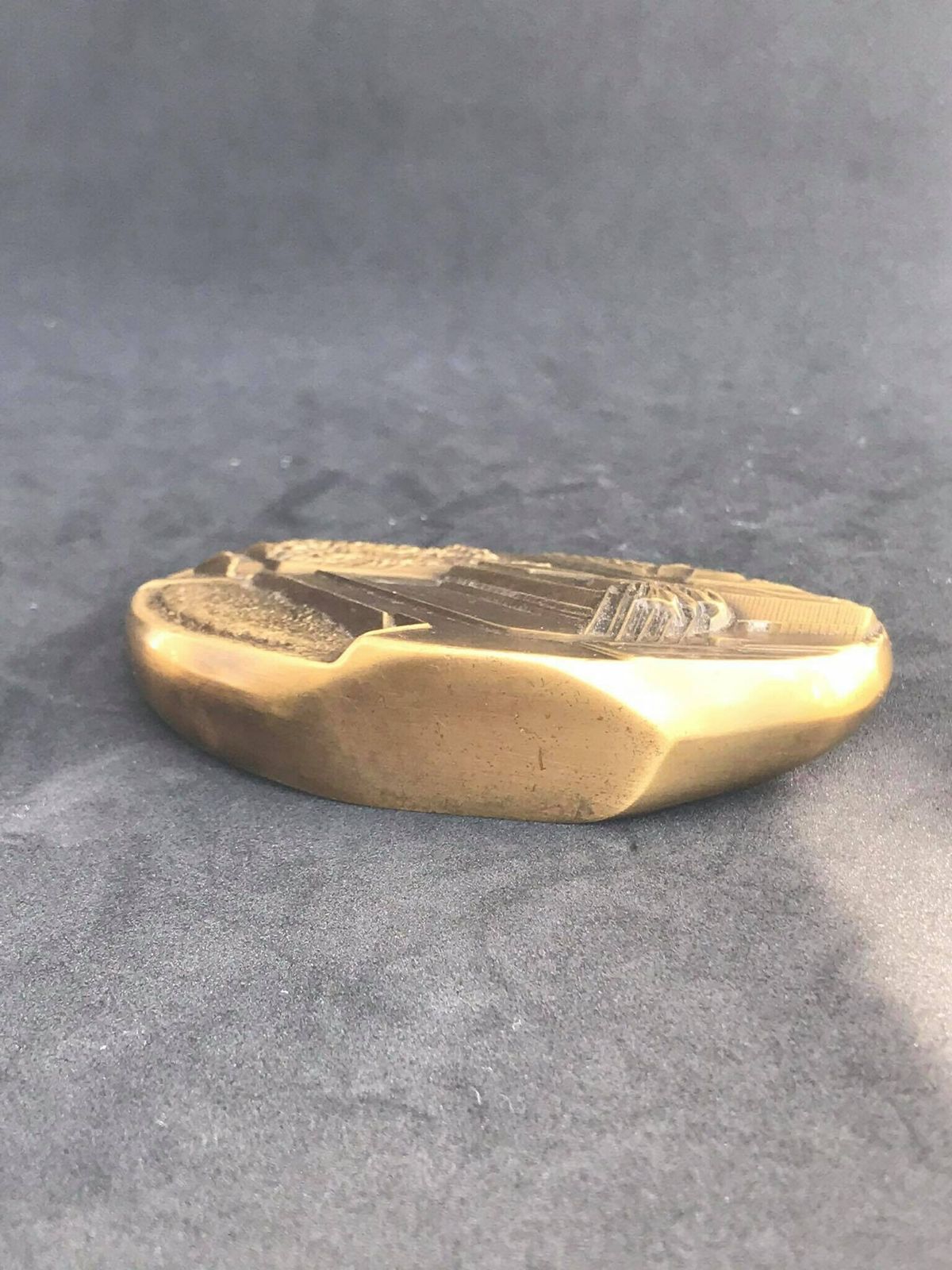 Paperweight Bronze USA French Ww2 Oval Medal Paperweight June 1944 D Day Normandy Desk Office Decor Veterans Day Gift Historic Collector photo 158.0