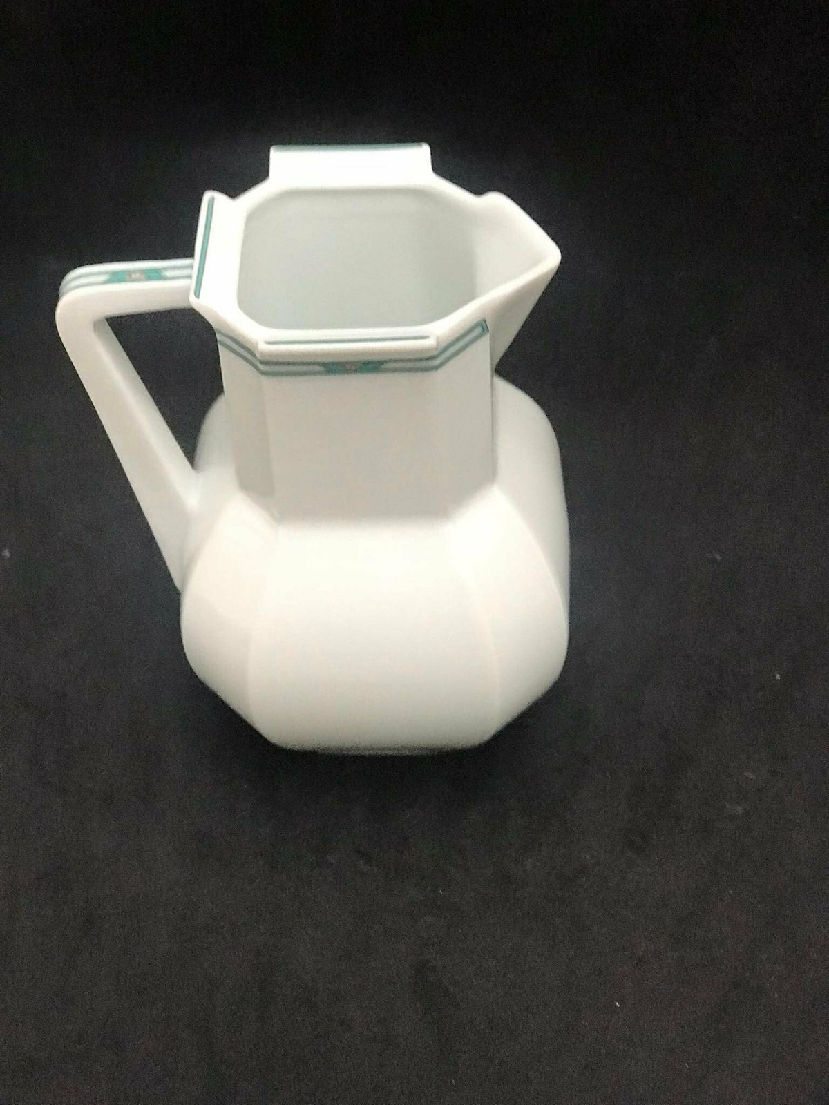 Porselein Bernardaud Limoges Roomkannetje Melkkan Paul Poiret Jaren 1930 Niet Meer Leverbaar Vervangstuk Wit Art Deco photo vintage
