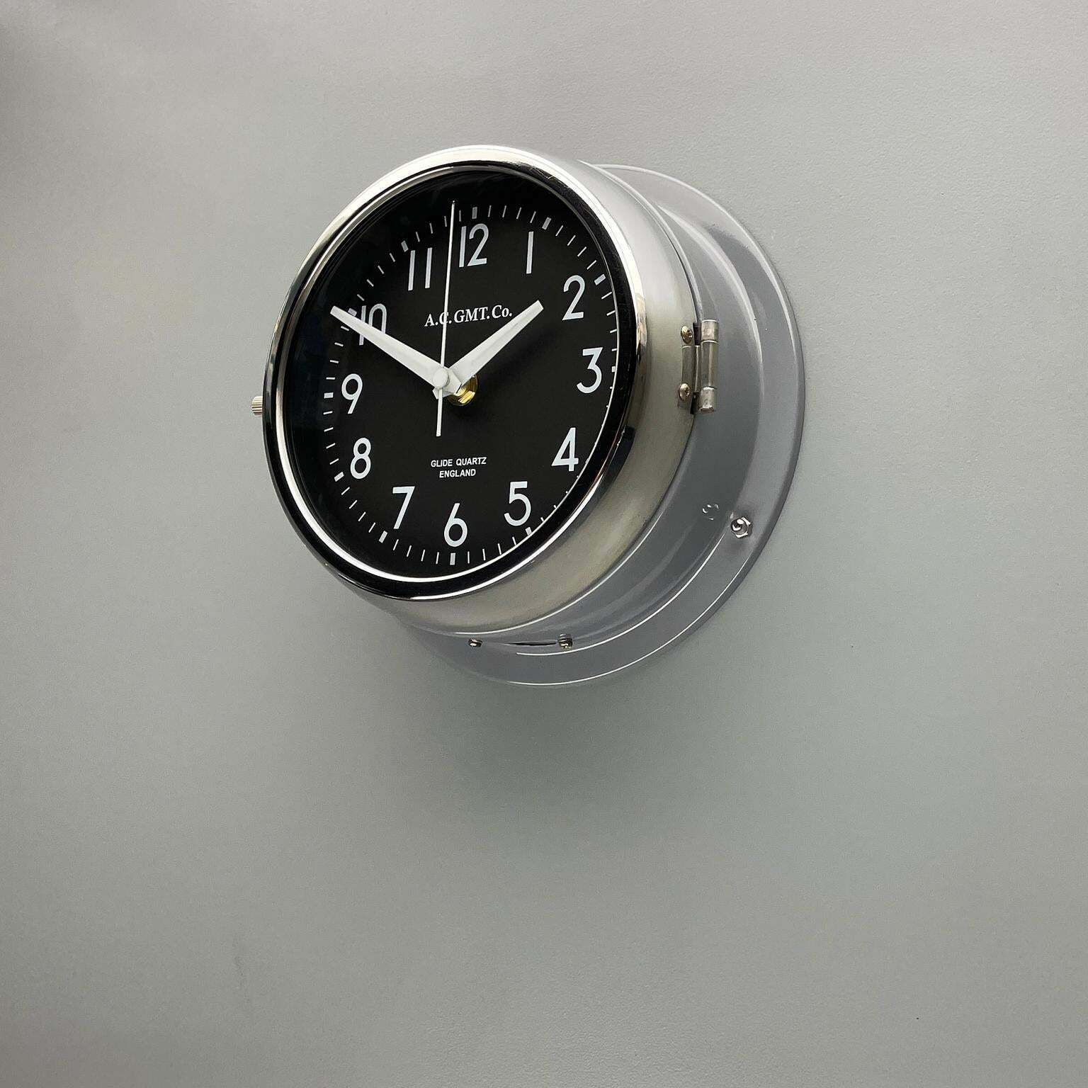 1970''S British Ultimate Grey /Monochrome Black Ac Gmt Co. Classic Wall Clock photo vinterior
