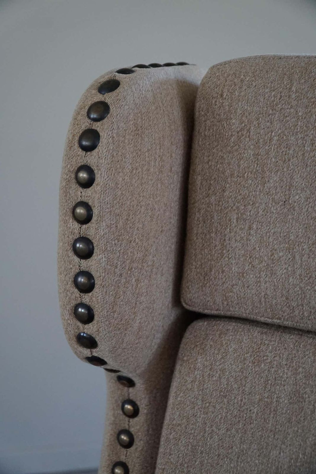 photo vintage Pair Of Danish Modern Highback Lounge Chairs In Style Of Henning Kjærnulf, 1960s