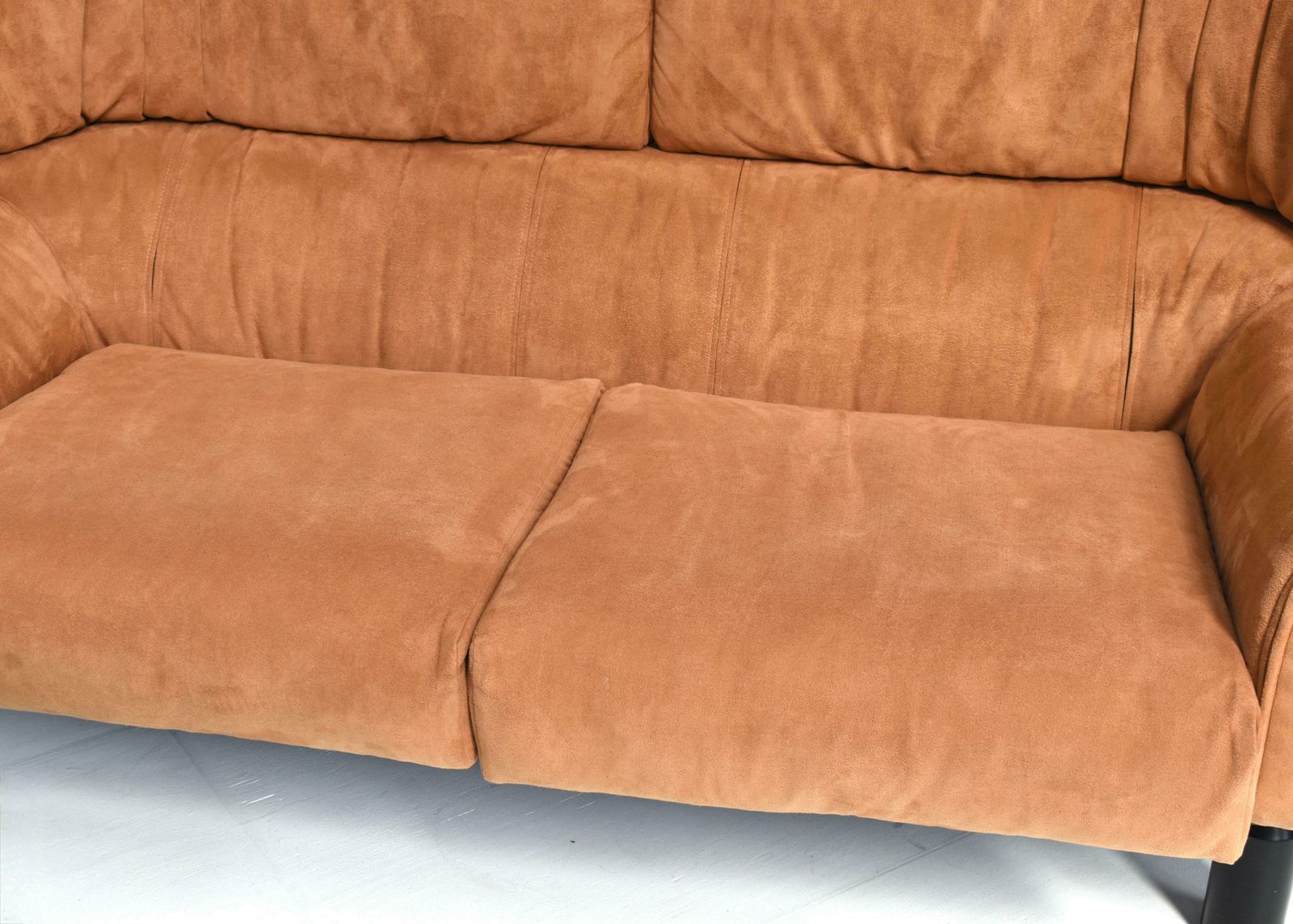 photo buy Rare Bull Sofa In Terra Alcantara By Gianfranco Frattini For Cassina Italy, 1987