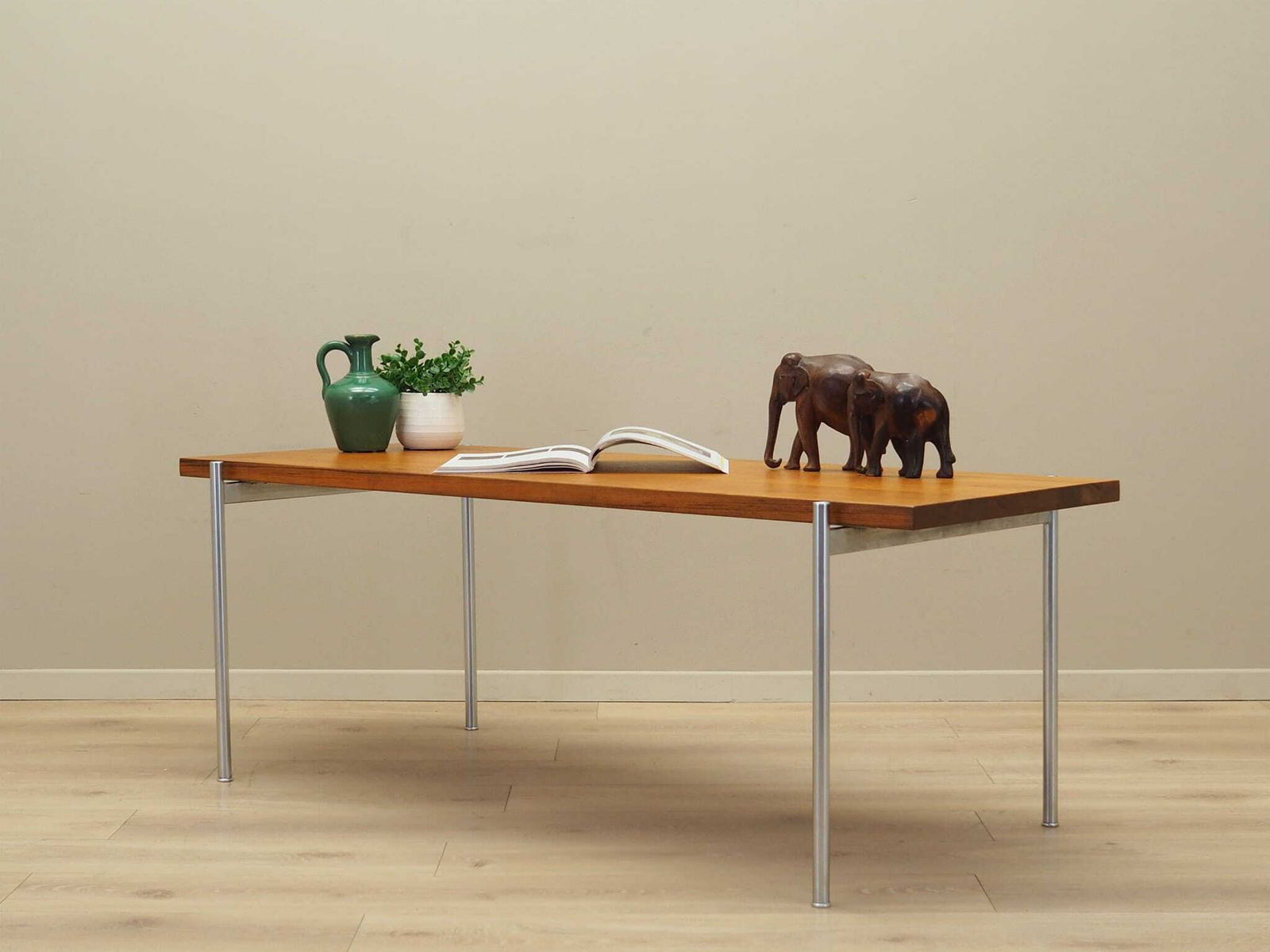 Teakhouten Salontafel, Deens Design, Jaren 1970, Fabrikant: Fritz Hansen photo for sale
