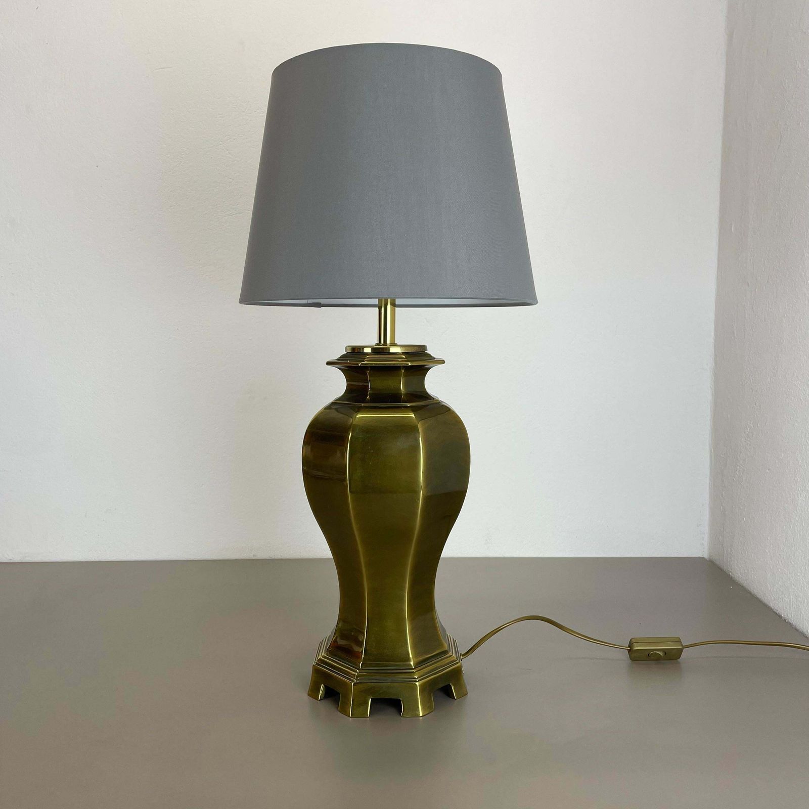 Original Hollywood Regency Stilnovo Style Brass Sputnik Table Light, Italy 1970s photo furniture