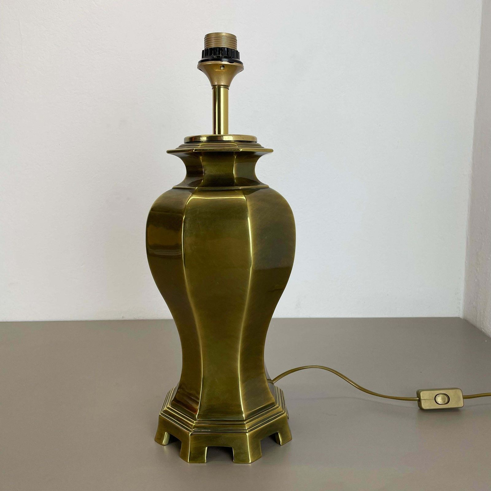 Original Hollywood Regency Stilnovo Style Brass Sputnik Table Light, Italy 1970s photo 1271.0