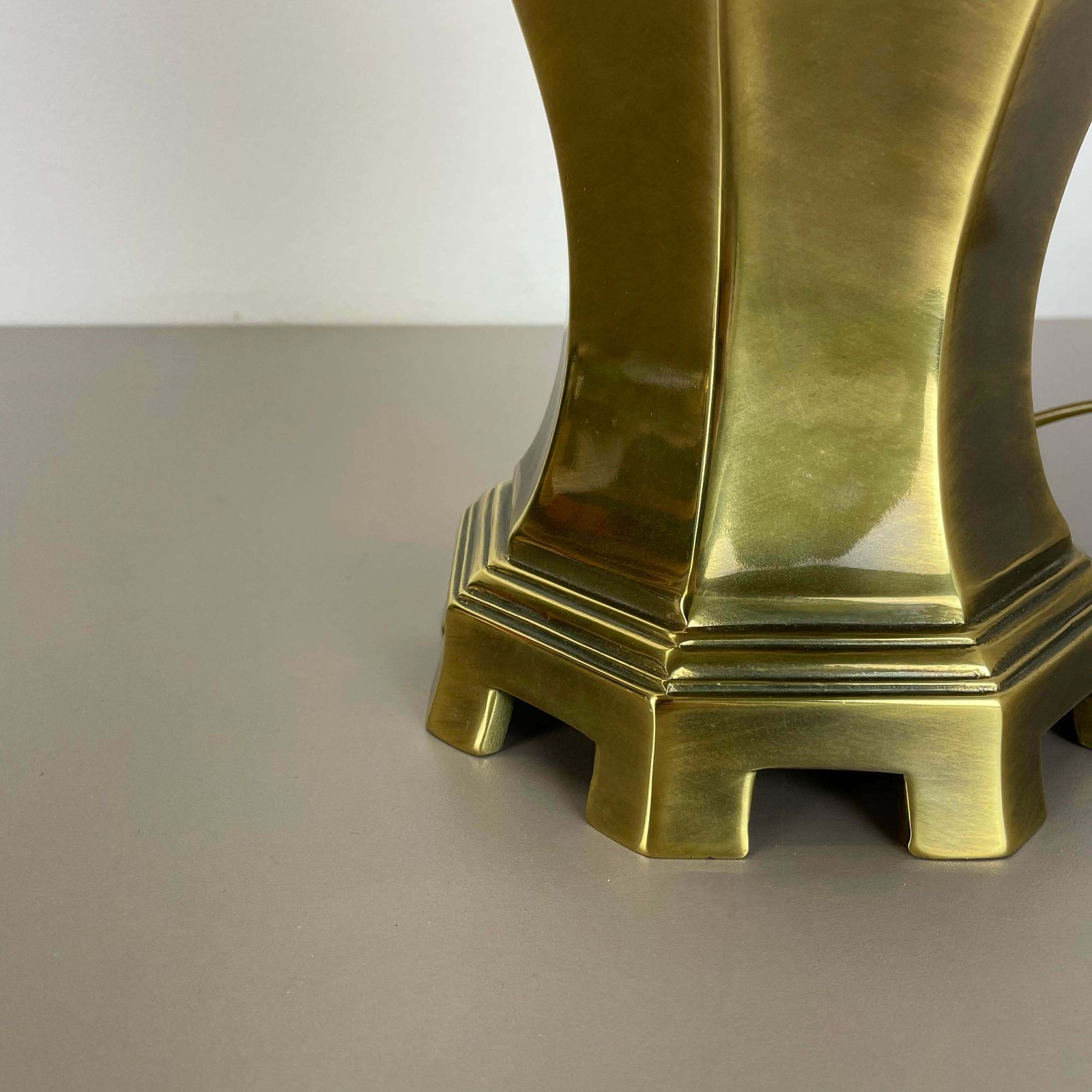 Original Hollywood Regency Stilnovo Style Brass Sputnik Table Light, Italy 1970s photo vinterior