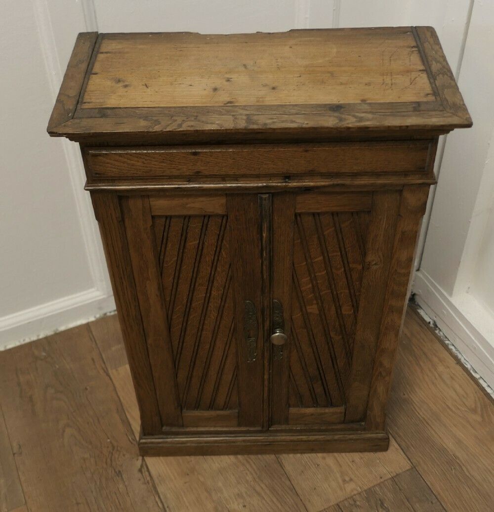 Small Oak 2 Door Cupboard photo furniture