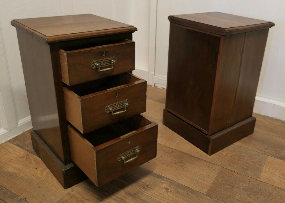 A Pair Of Small 4 Drawer Chest Of Drawers, Night Tables photo 1140.0
