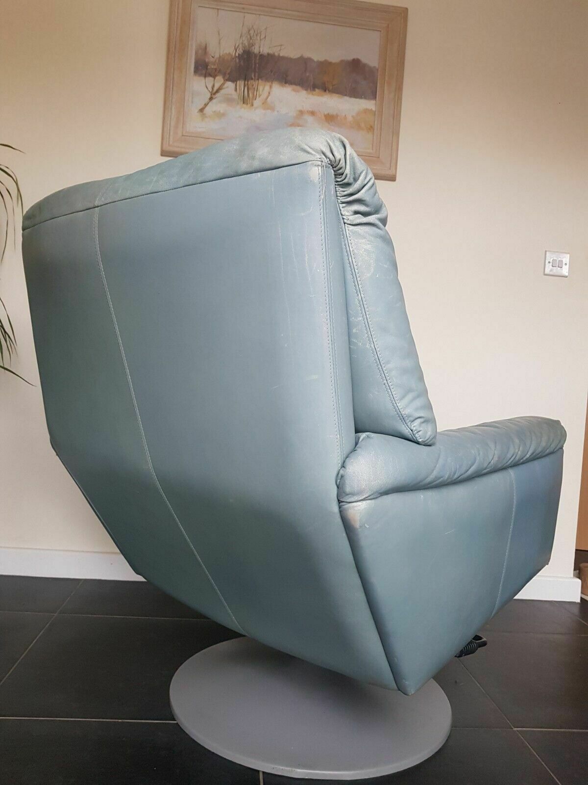 Mid Century Leather Swivel Armchair By Alex Hentoven For Leolux photo buy