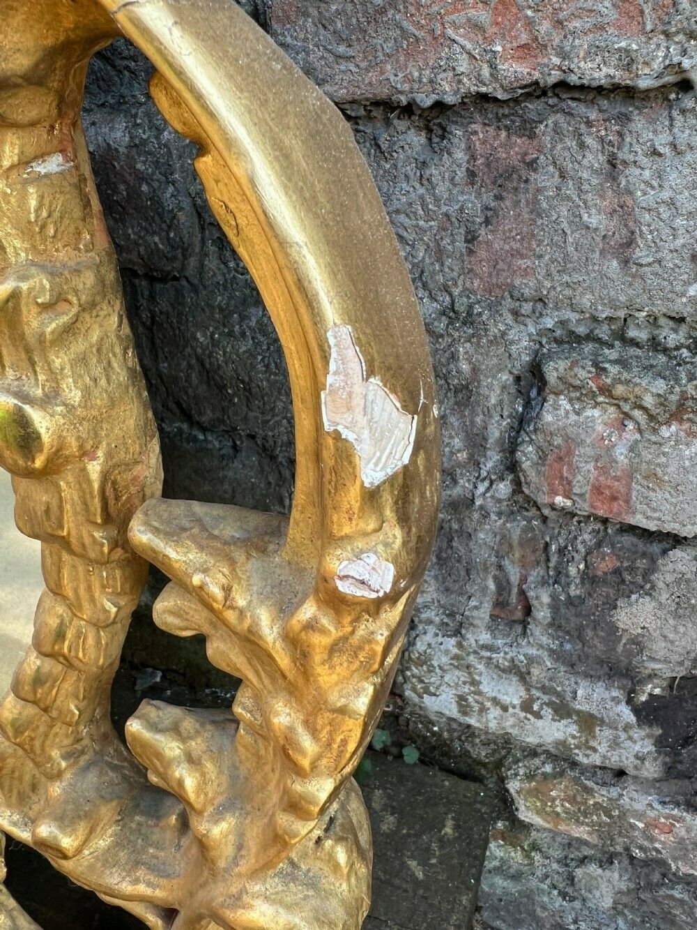 photo furniture Italian Carved Giltwood Mirror In The Rococo Taste