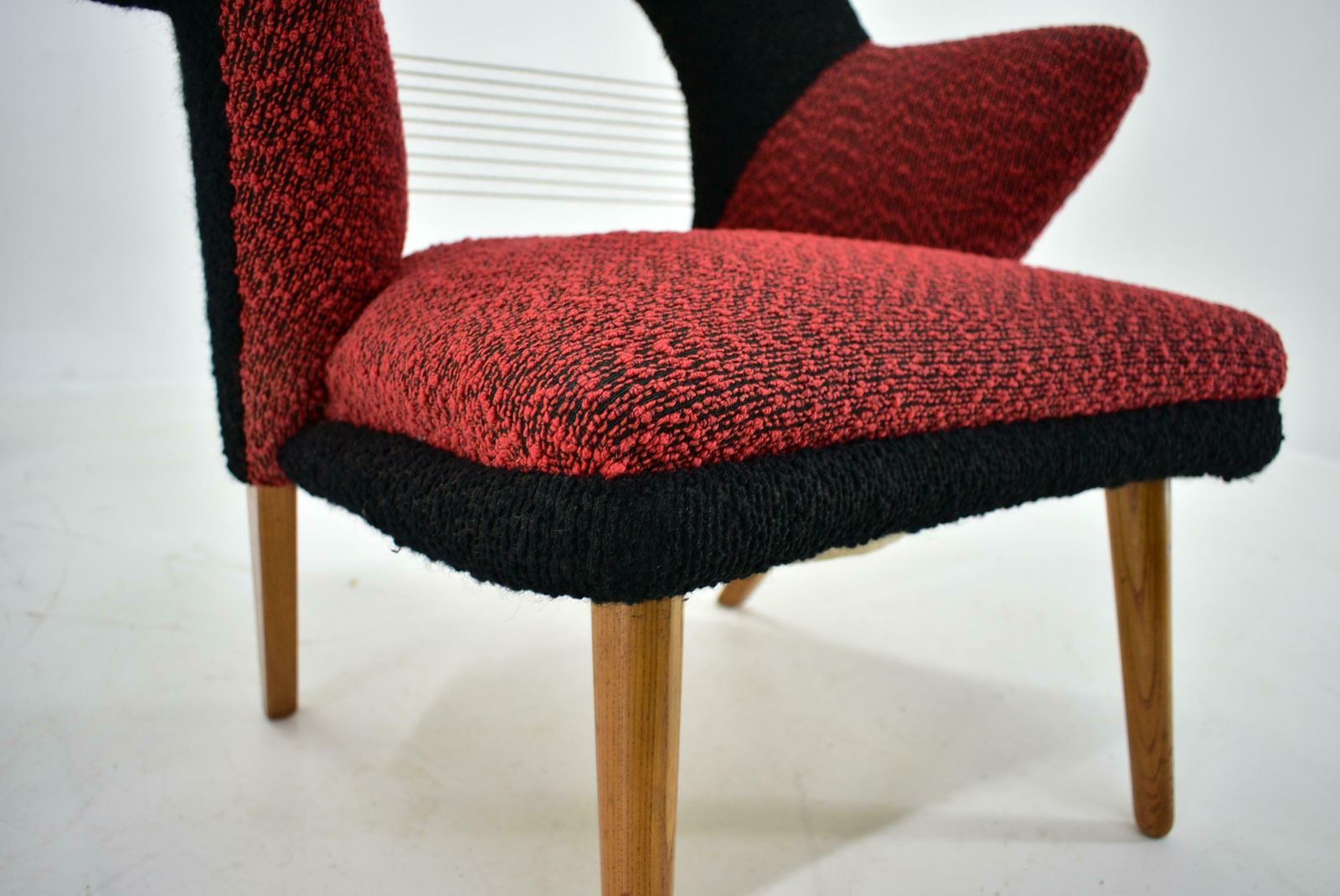 photo furniture Midcentury Armchairs Designed By Miroslav Navrátil, 1969s