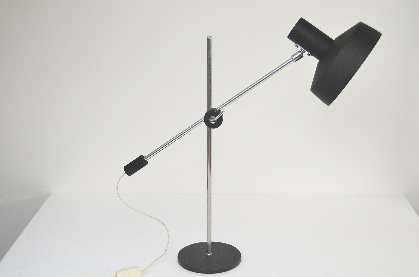 Large Modernist Anvia Counterweight Desk Lamp Designed By Jjm Hoogervorst For Anvia Almelo Holland, 60s Dutch Design photo 313.0