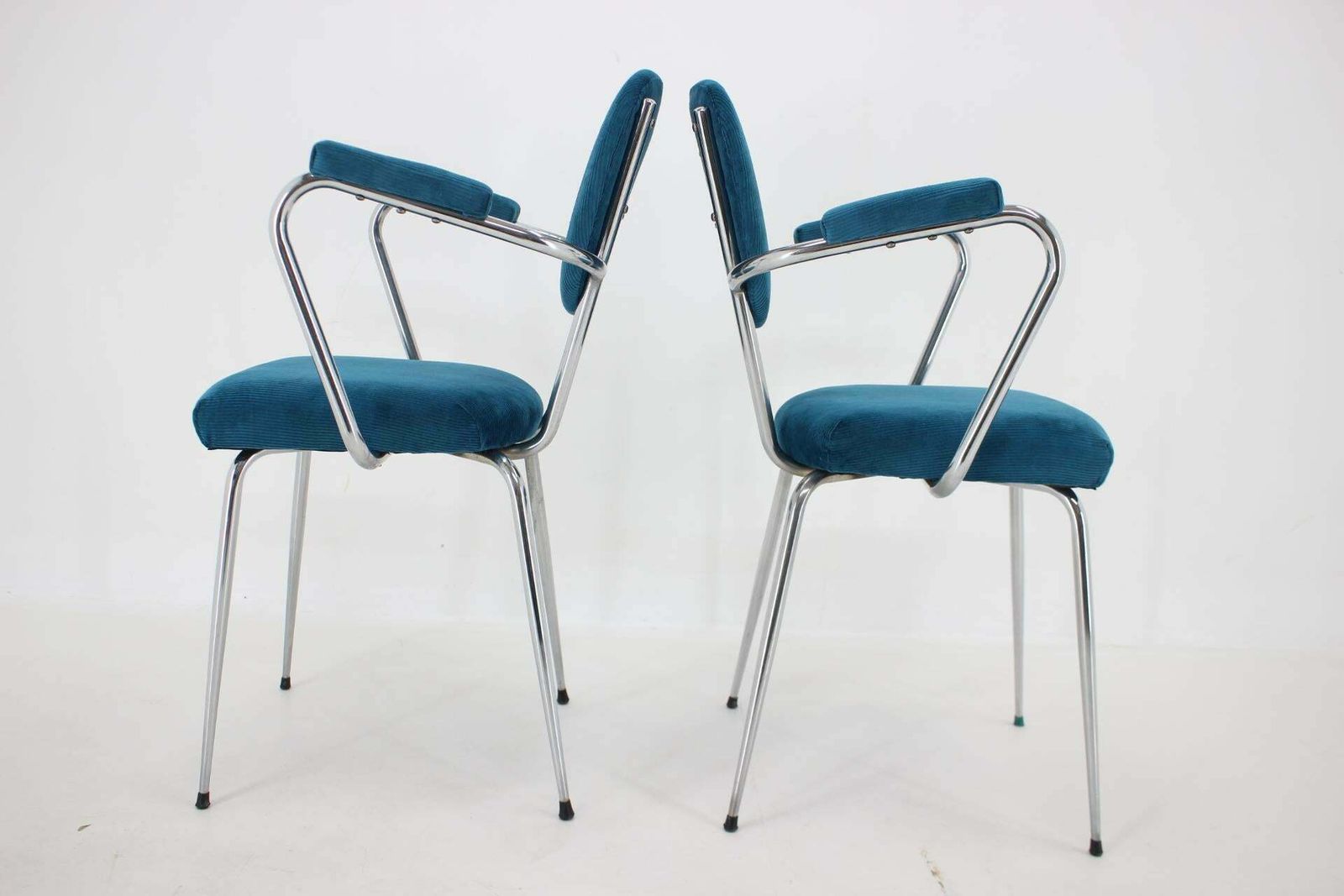 1960s Pair Of Italian Armchairs In Needlecord photo 555.0