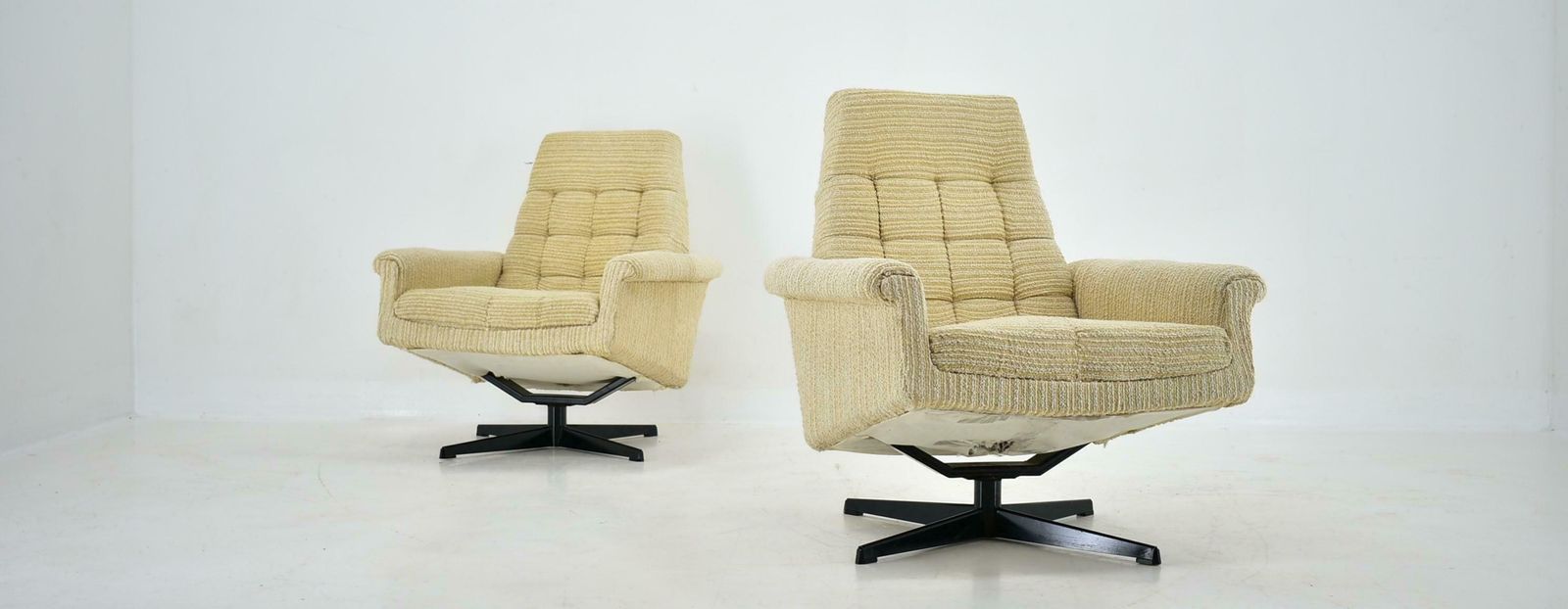 Pair Of Armchairs, Tabouret By Morávek A Munzar , 1968s photo 927.0
