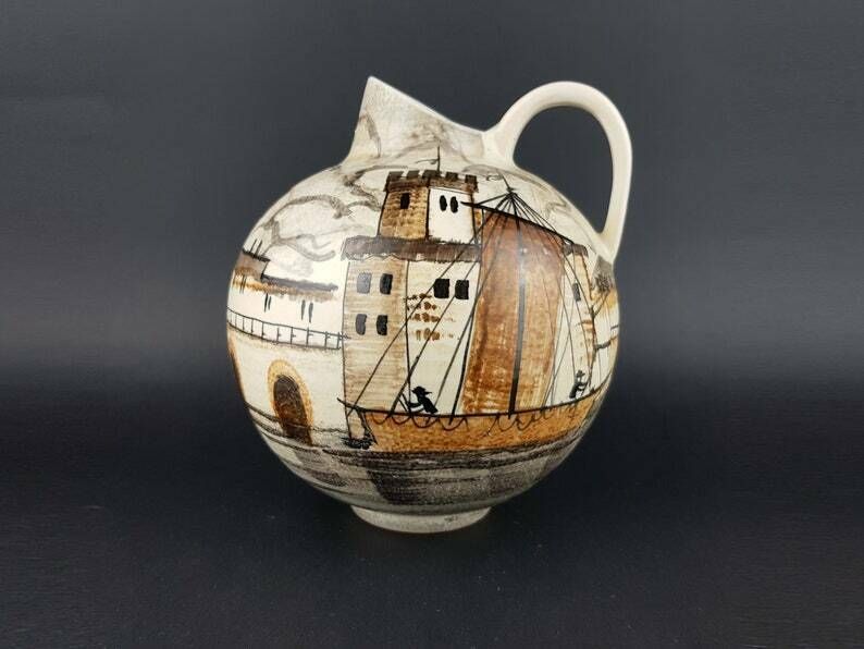 Vintage Jawe Edelkeramik Handgeschilderde Kan/Vaas Met Castell Decor Zeilboot, West Duits Aardewerk, Ca. Jaren 1950