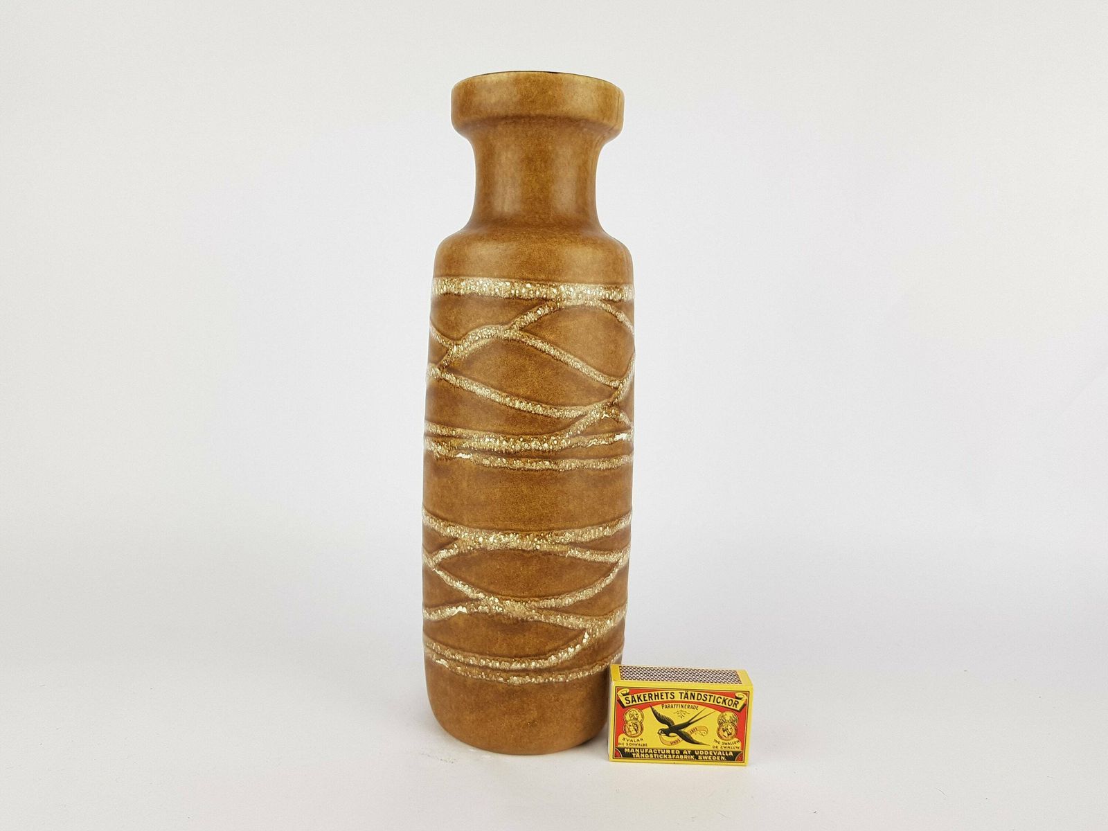 Vintage Brown With White Lava Scheurich Keramik Vase 200 28 West German Pottery 1970s photo furniture