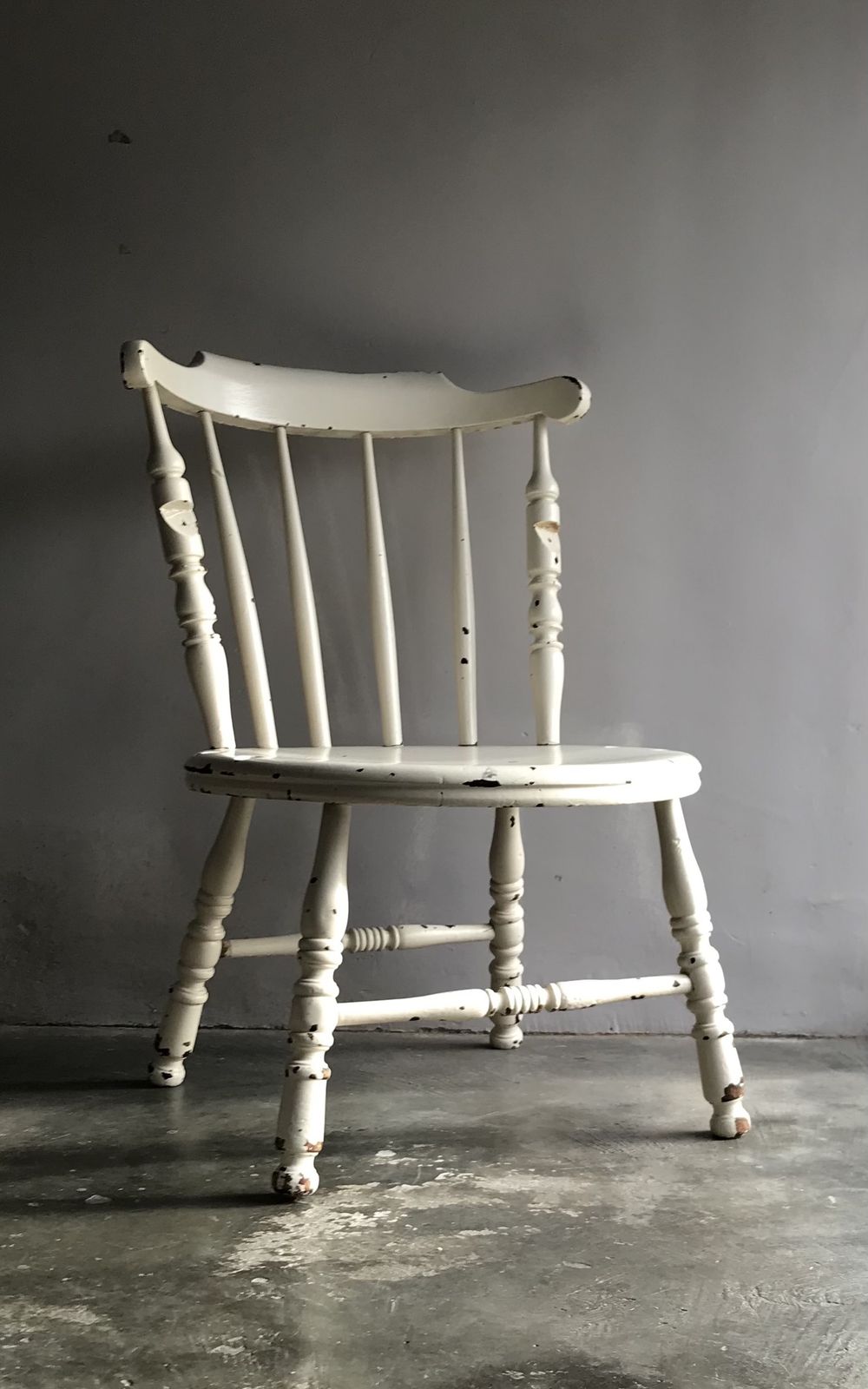 Large Low Antique Fireside White Chippy Paint Penny Ibex Chair