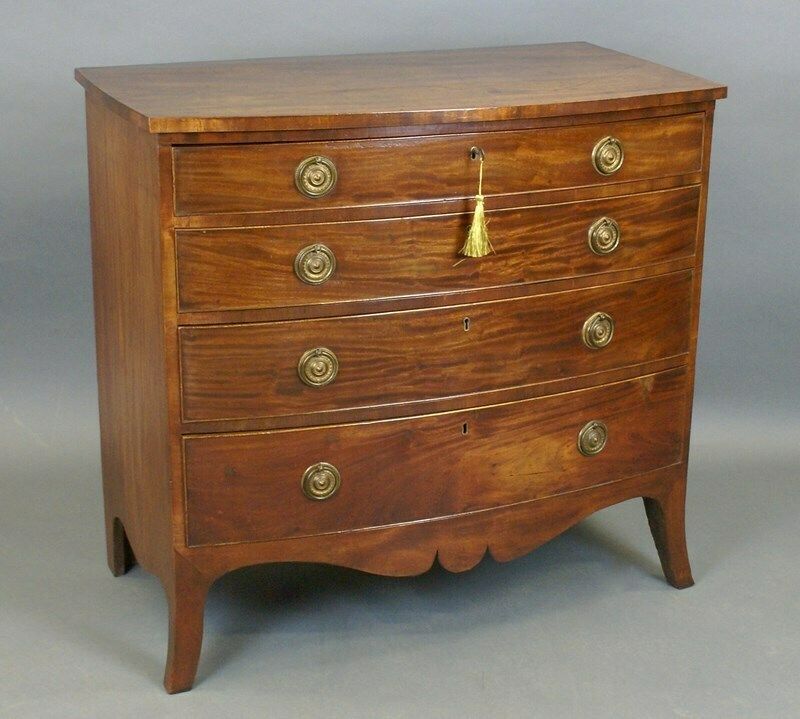 An Elegant Georgian Bow Front Chest photo buy