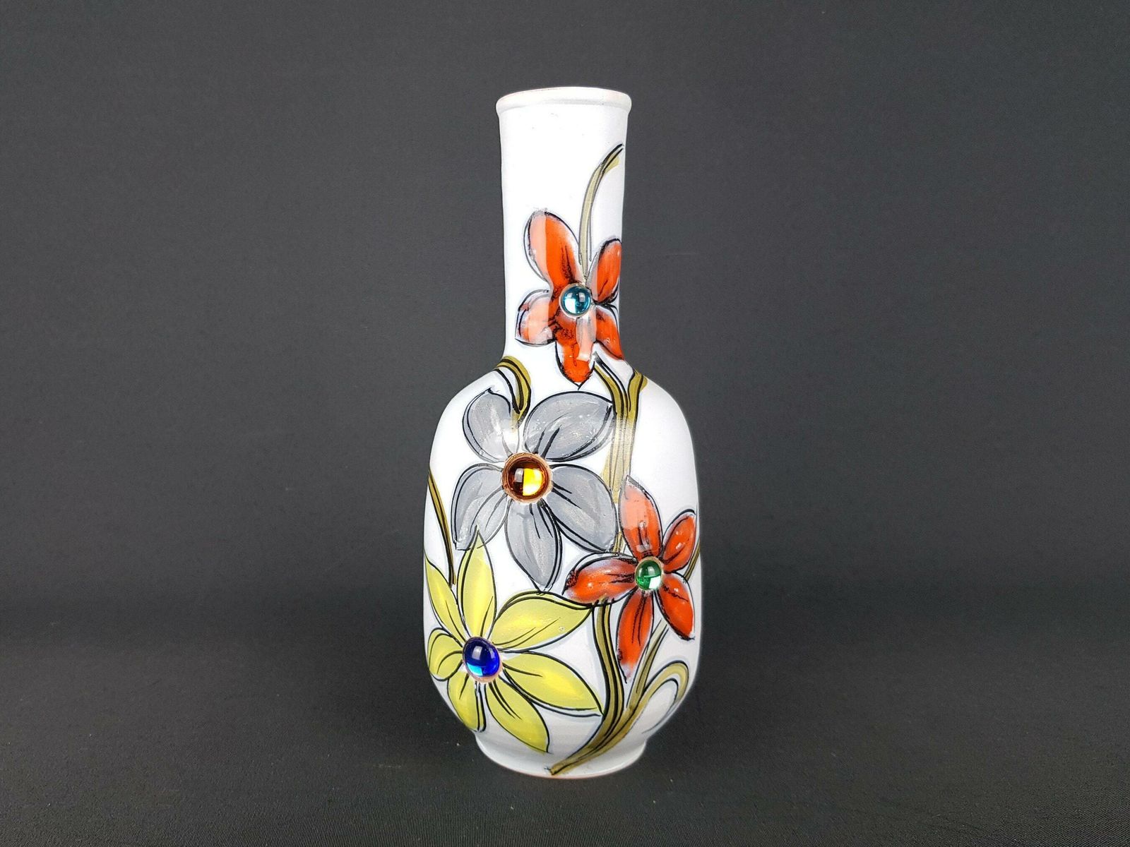 Vintage Witte Vaas Fratelli Fanciullacci 8226 Met Bloemen  En Steendecor, Jaren 1960–1970