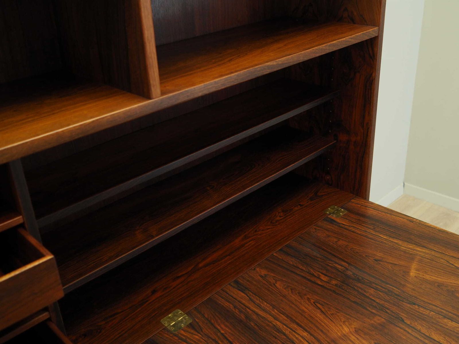 2629.0 Vintage Bookcase, Danish Design, 1970s, Designer: Carlo Jensen, Production: Hundevad photo