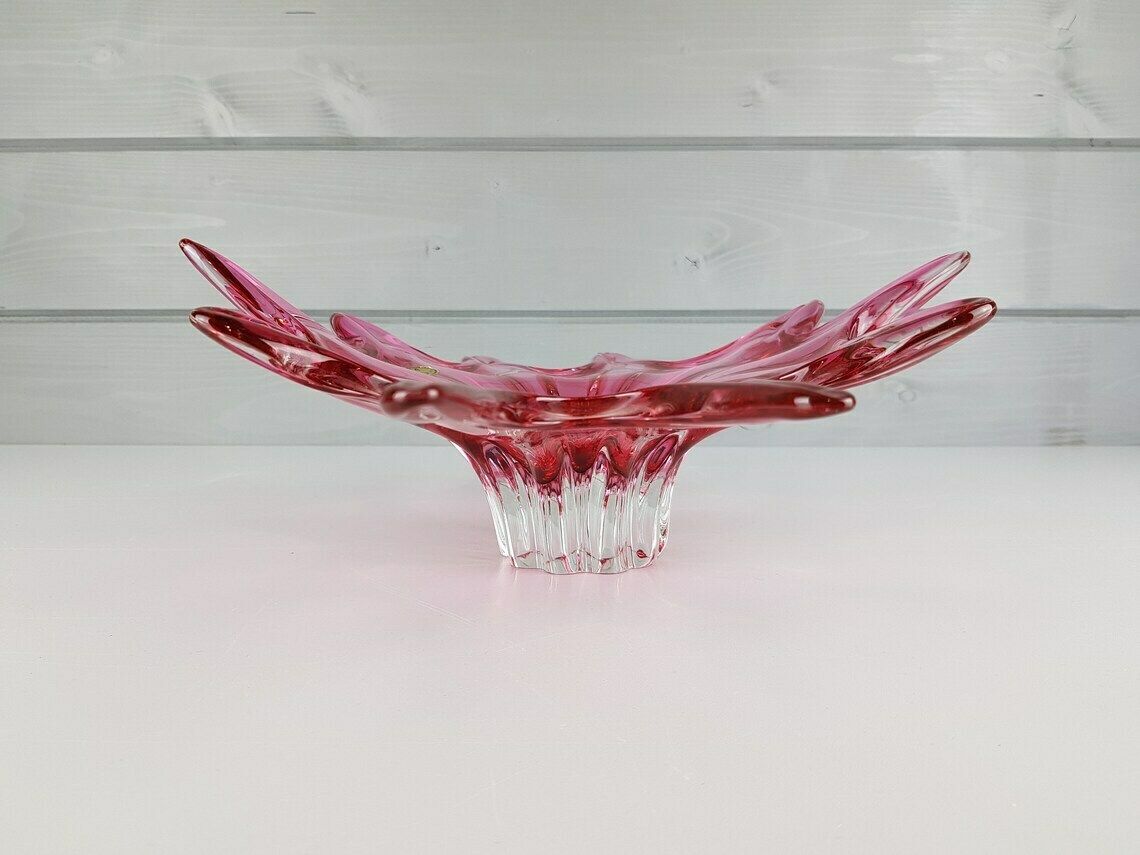Vintage Chribska Glassworks Bohemian Cased Glass Pink Bowl By Josef Hospodka Czechoslovakia 1970s photo vinterior