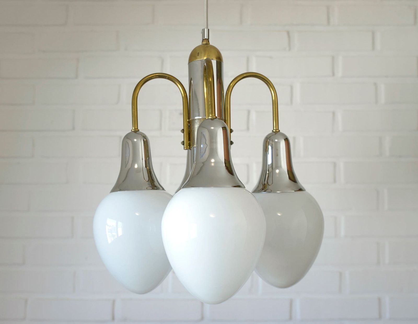 Vintage Pendant Lamp / Art Deco Style Chandelier / Mid Century Modern / Light Fixture 1970s