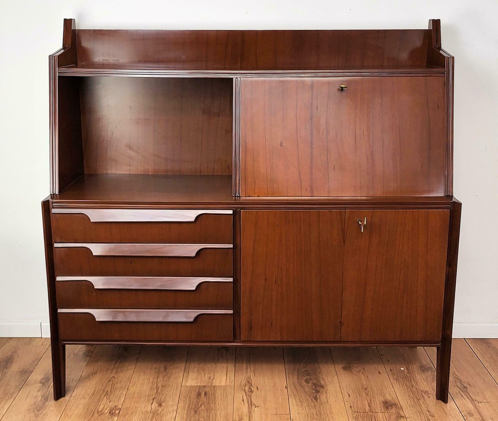 photo furniture 1960s Italian Art Deco Mid Century Walnut Wood Credenza Sideboard Bar Cabinet