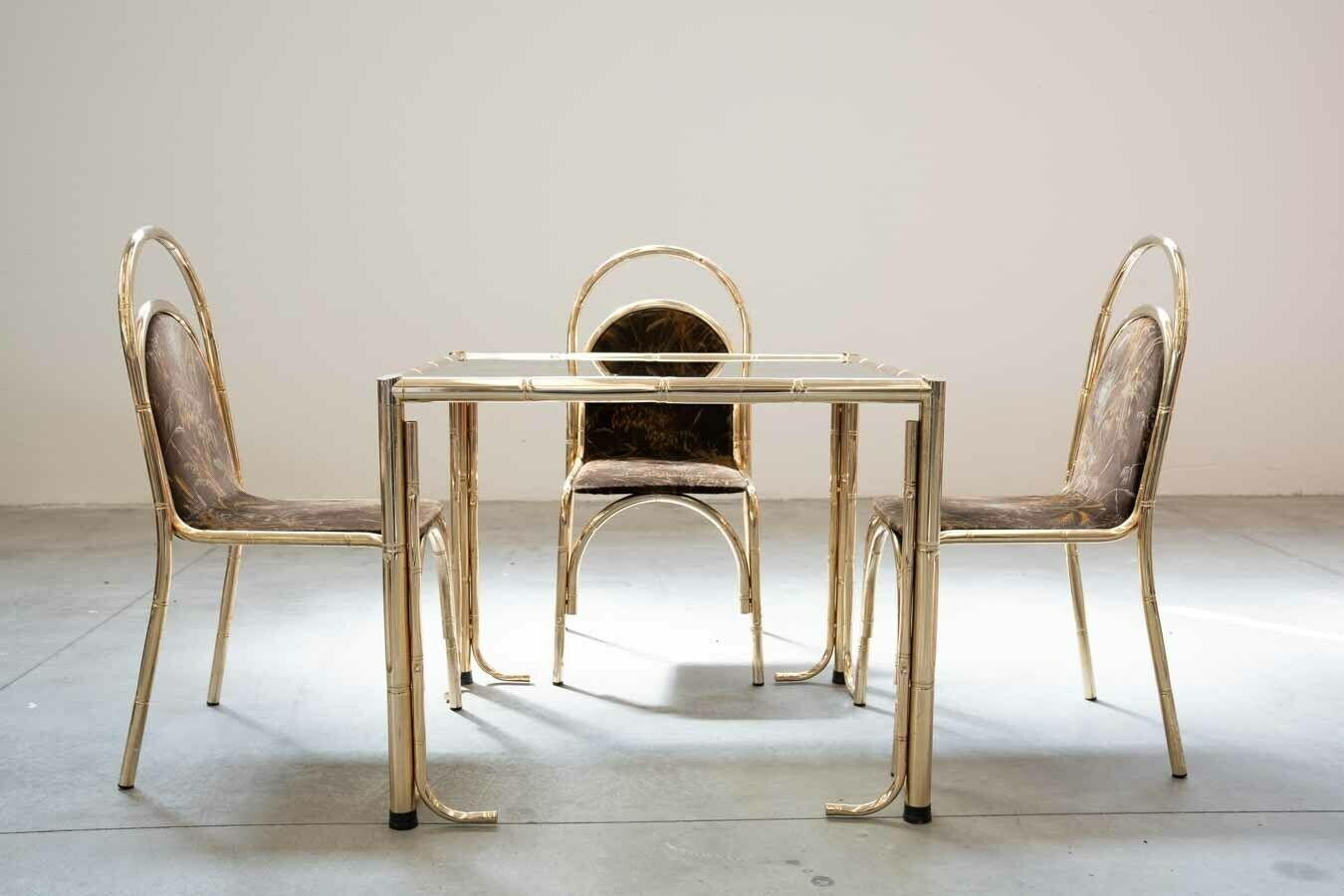 photo vintage Gold Painted Table And 4 Original Fabric Chairs