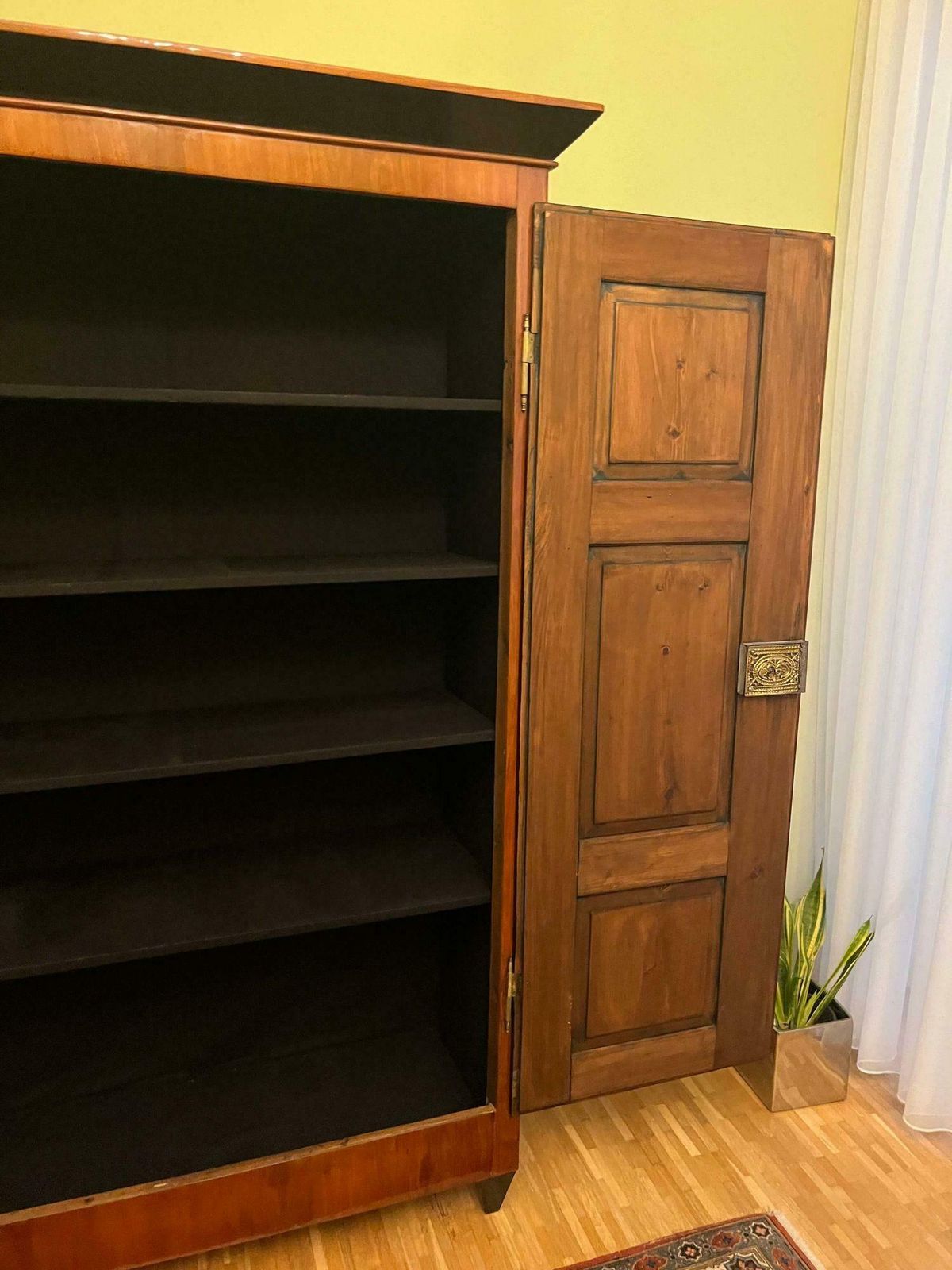 photo vintage Biedermeier Armoire, Cherry, Walnut, Ebony, Brass, South Germany, Circa 1820
