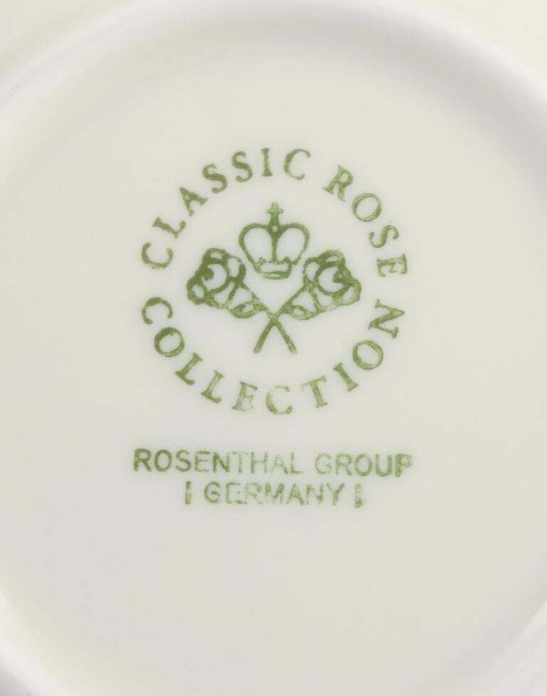 Rosenthal, Germany. "Sanssouci", Two Candlesticks And A Small Bowl In Porcelain. photo vintage
