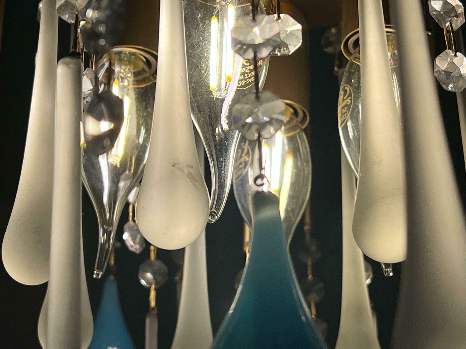 photo furniture Elegant Italian Chandelier, "South Beach". Murano