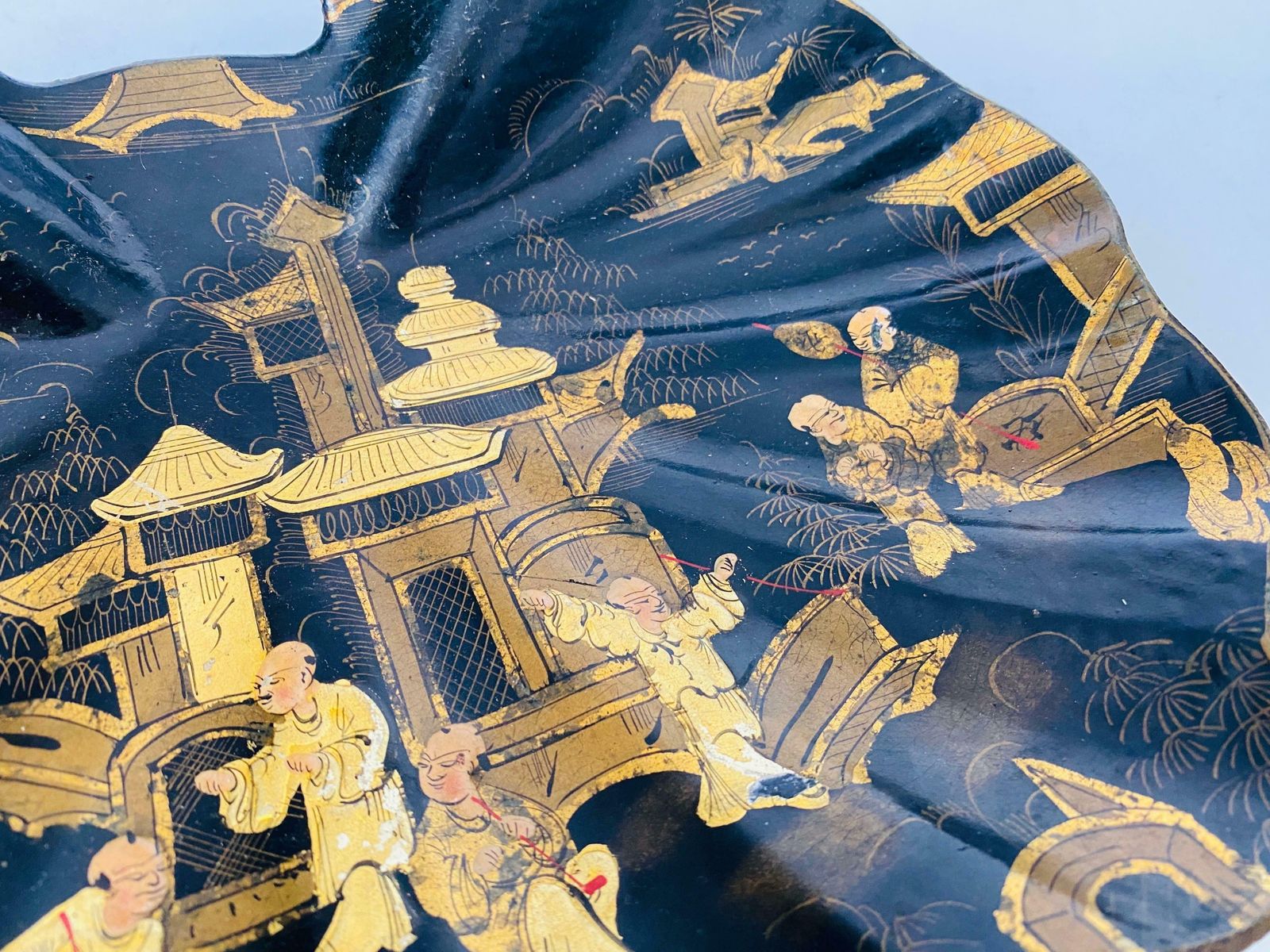 Napoleon III Bow Vide Poche, Chinese Characters, Gold Colour France 19th photo furniture