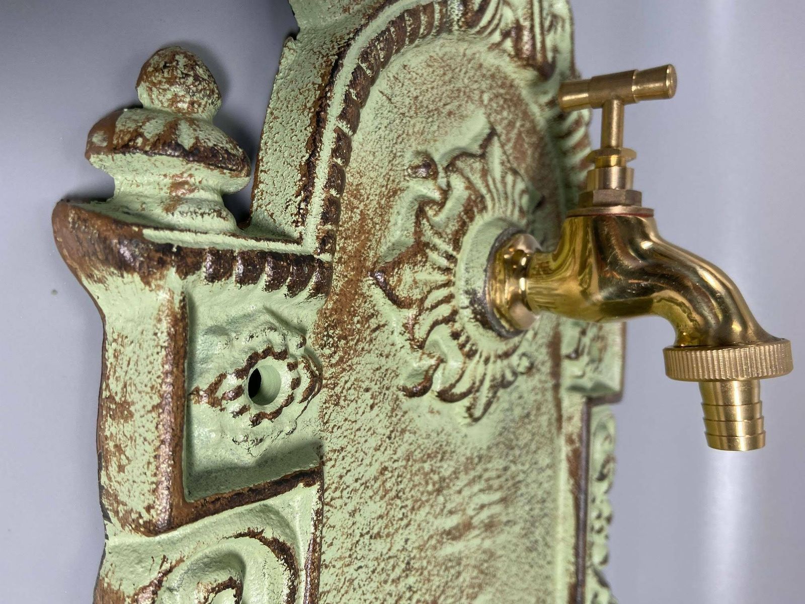 Antique Style Wall Fountain Cast Aluminum Sink Green photo 321.0