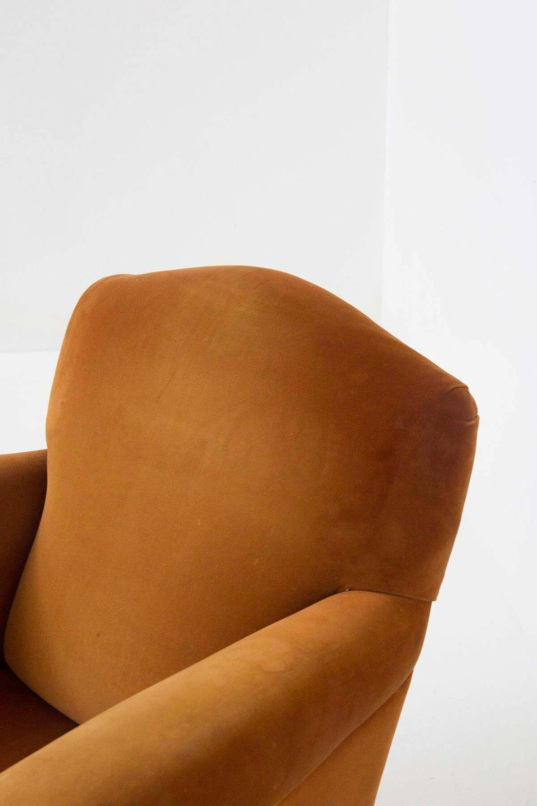 Couple Of Brown Velvet English Style Armchairs photo vintage