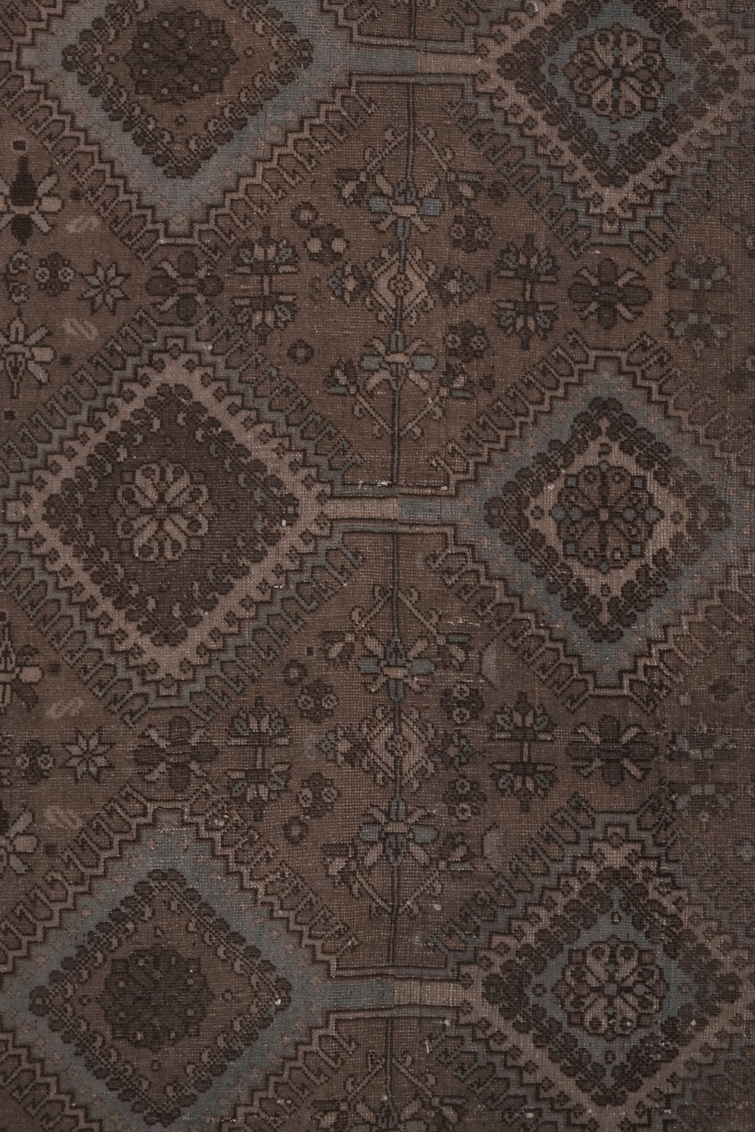 photo furniture Early 20th Century Caucasian Wool Rug 6'7'' X 9'11''