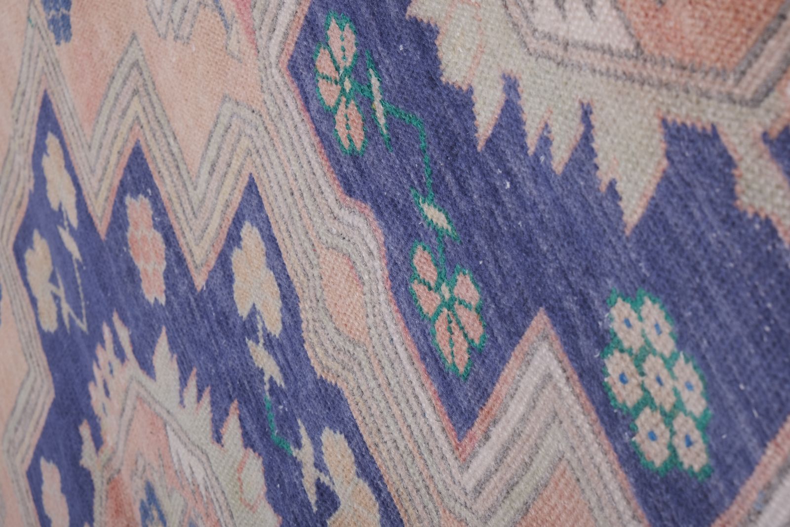 Vintage Coral Paradise Caucasian Rug 4'9'' X 8'7'' photo 900.0