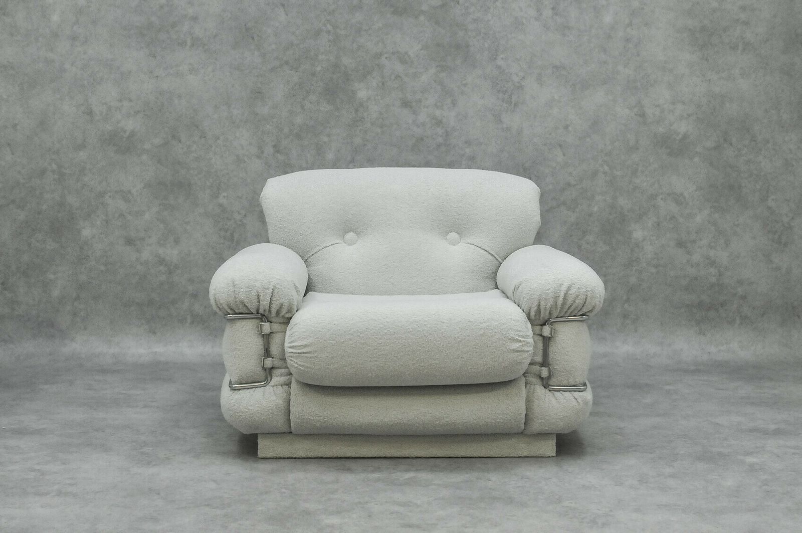 The Armchair Creation Of A Great Italian Manufacturer From The 1970s photo furniture
